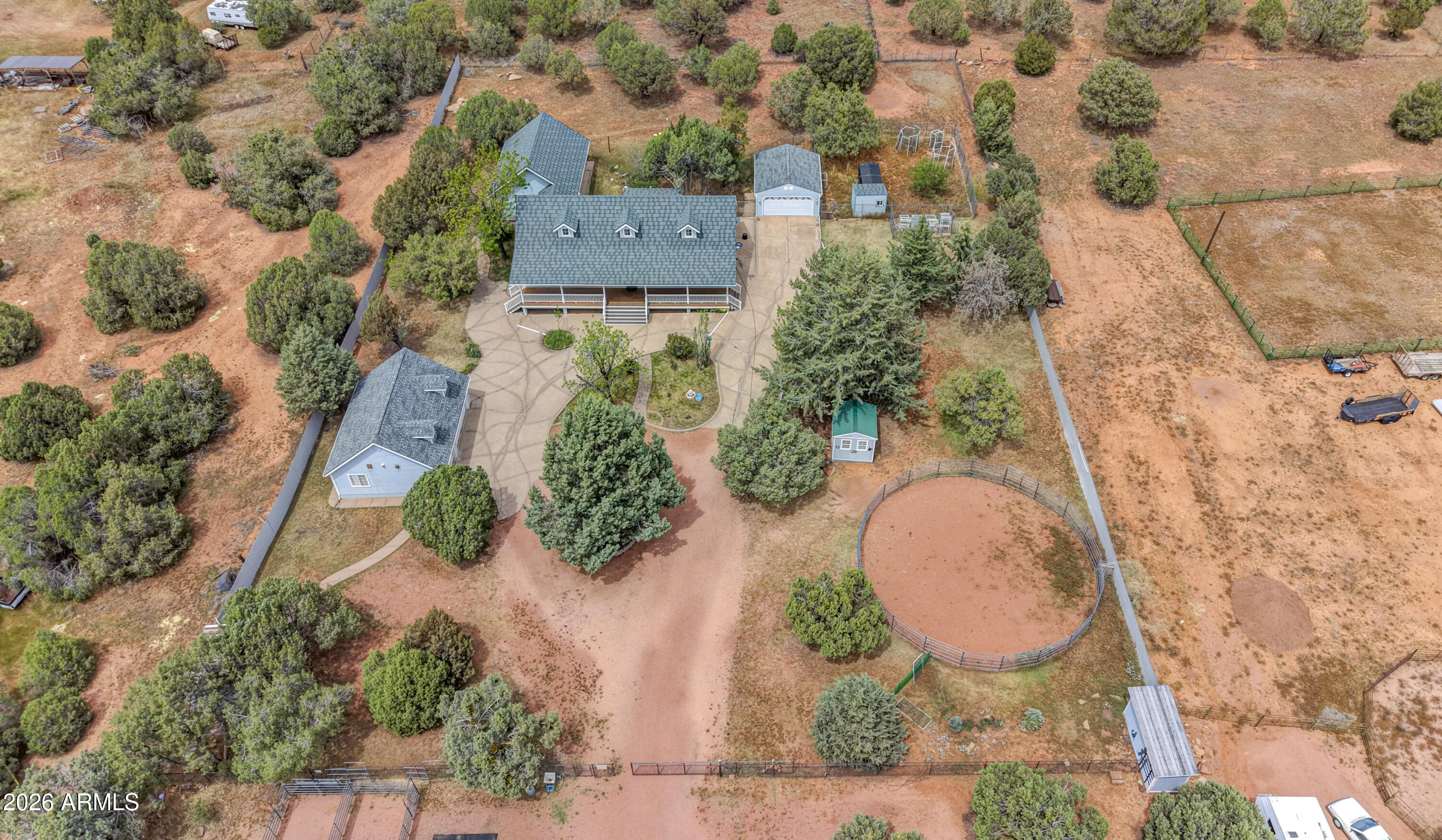 2404 W Palmer Drive — photo