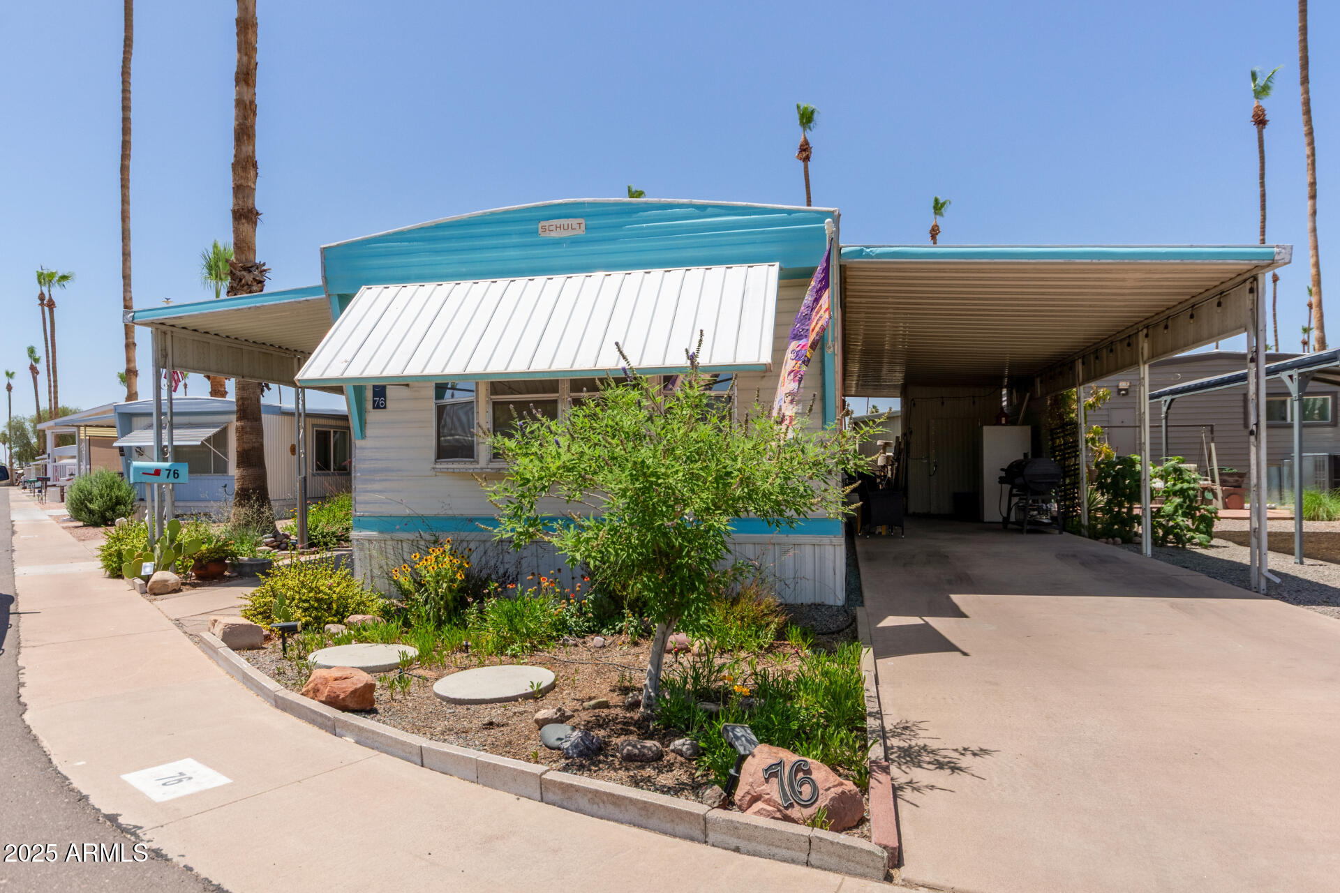 4065 E University Drive 76 — photo