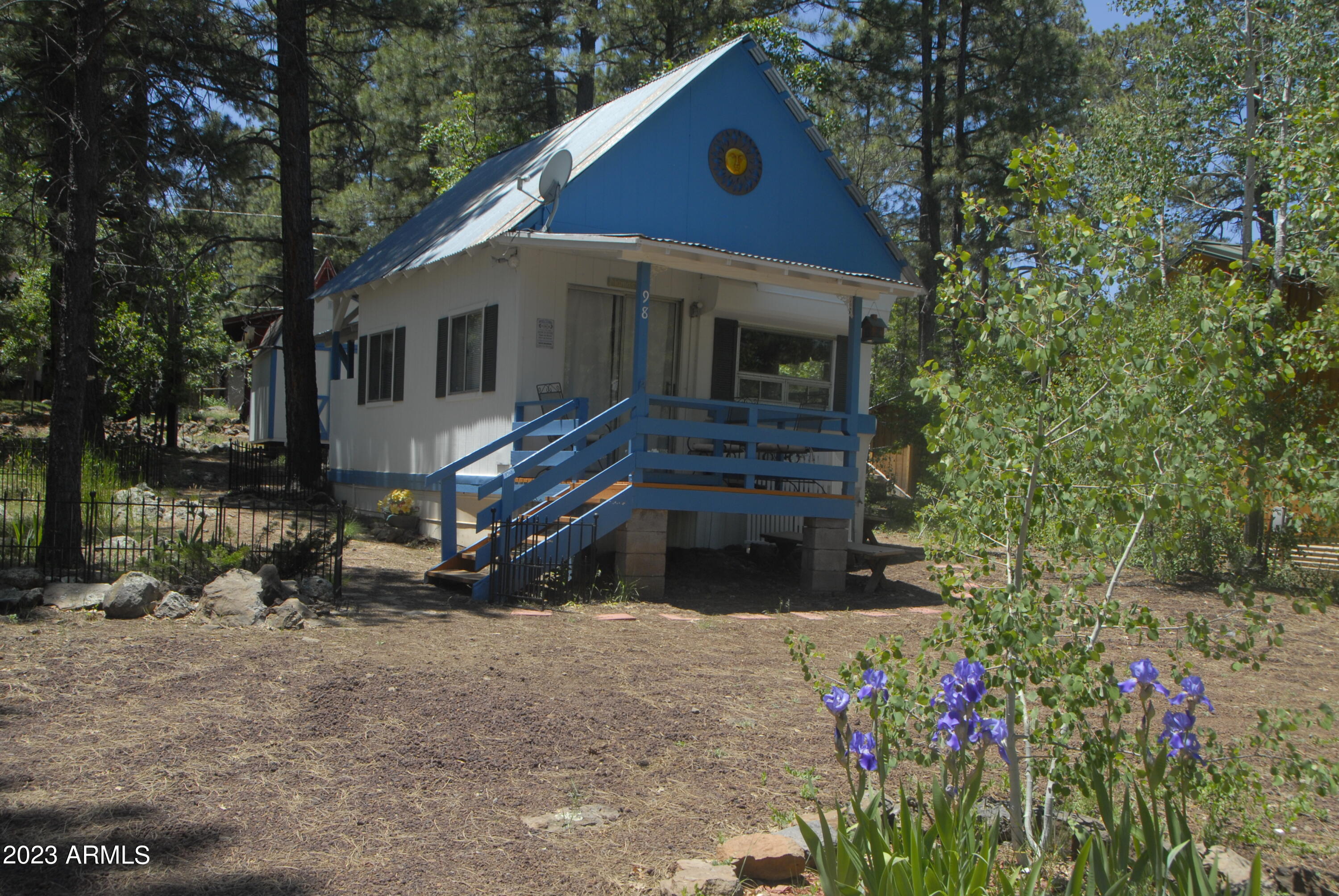 98 Aspen Drive — photo
