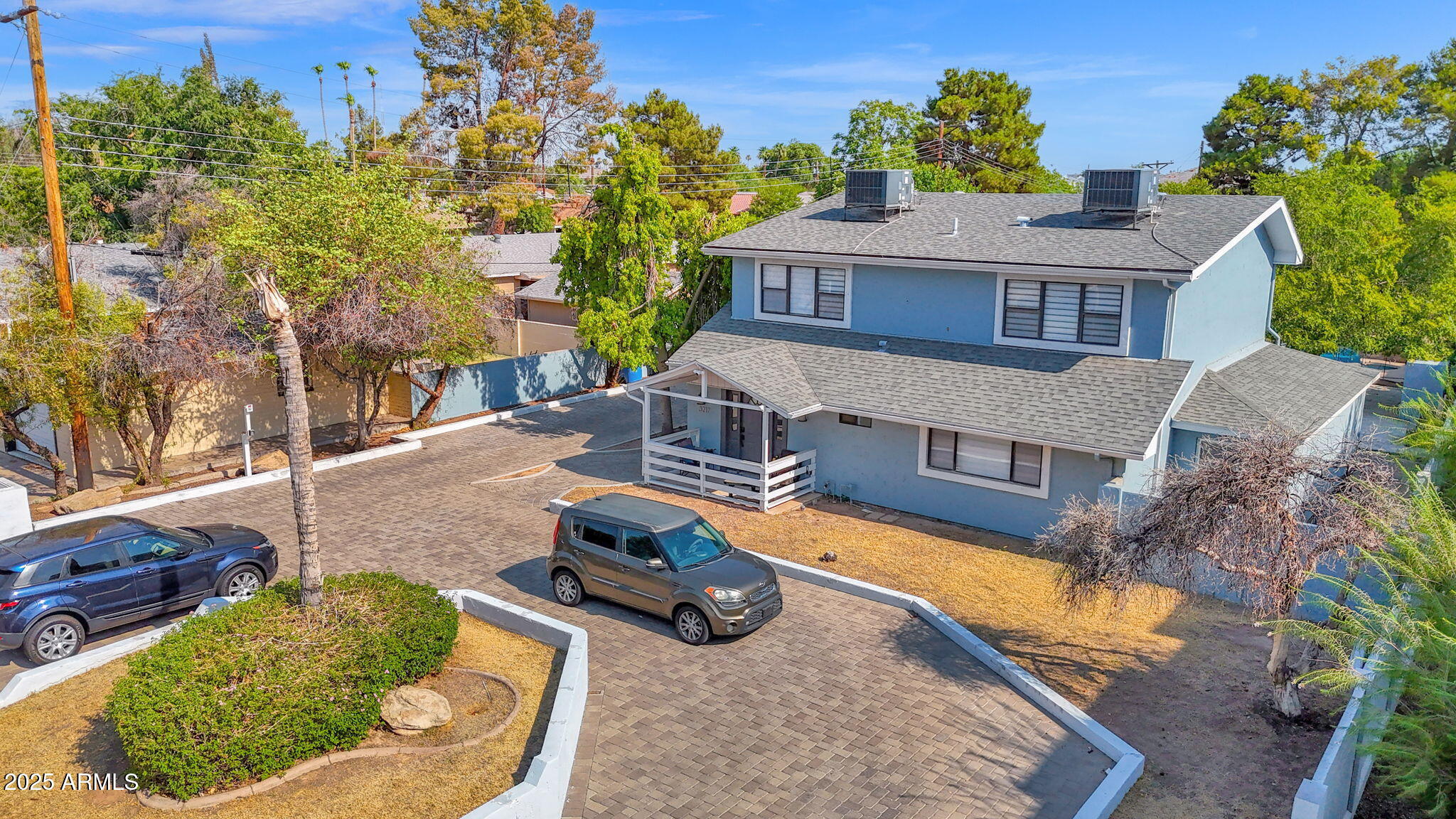 3217 E Flower Street — photo