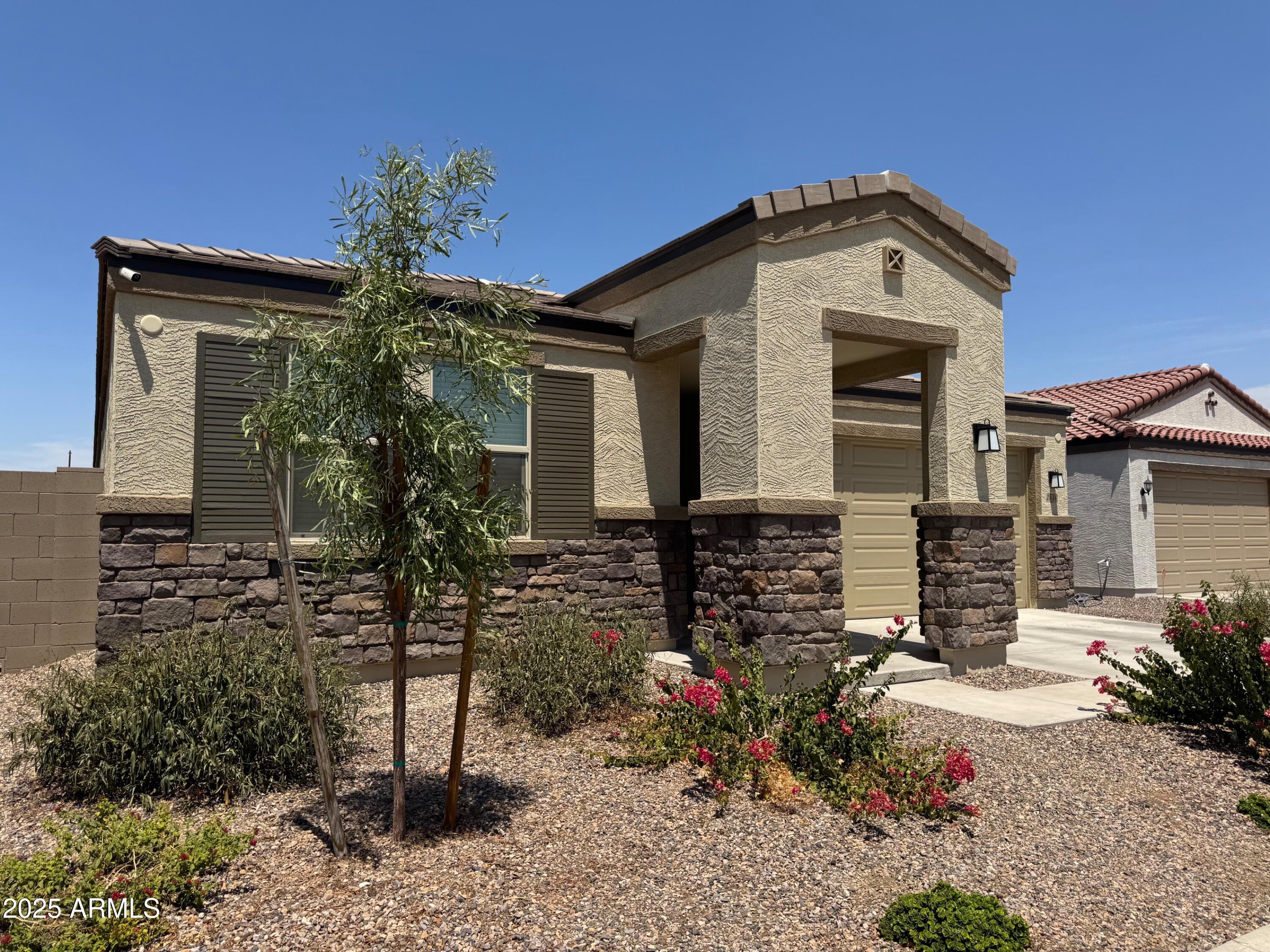 2534 W Chanute Pass — photo