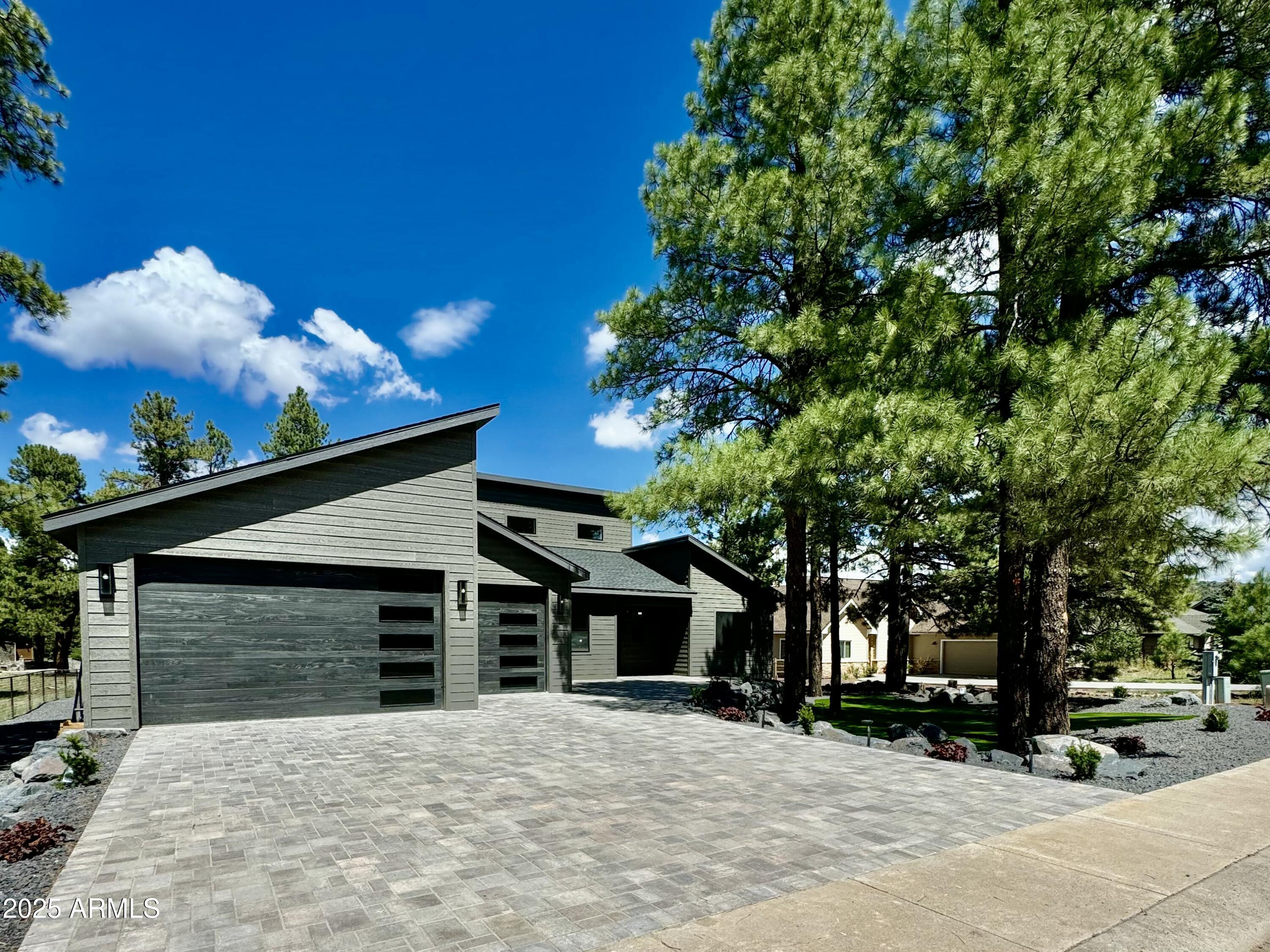 2830 W Highland Meadows Drive 115 — photo