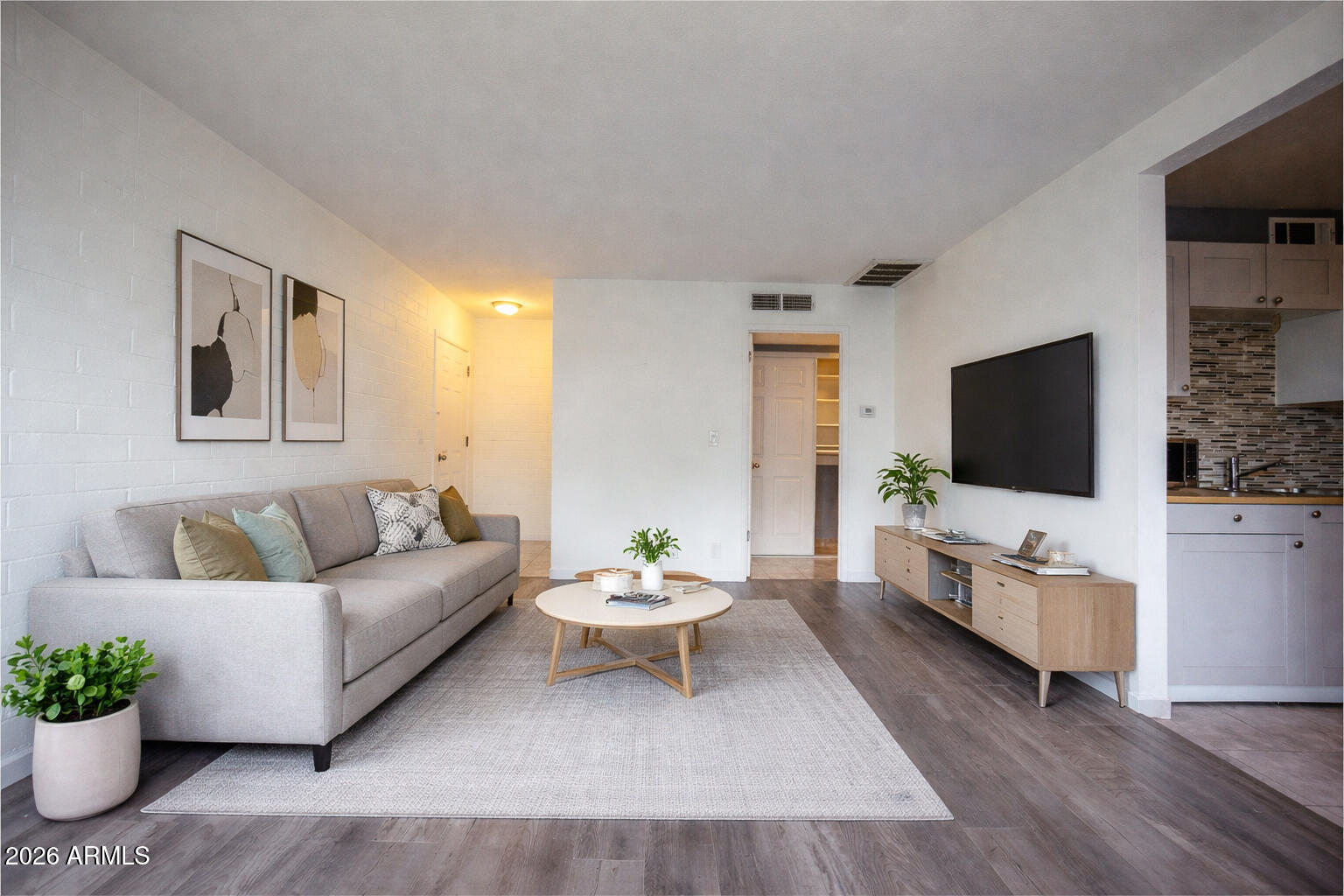2551 W Rose Lane 222 — photo