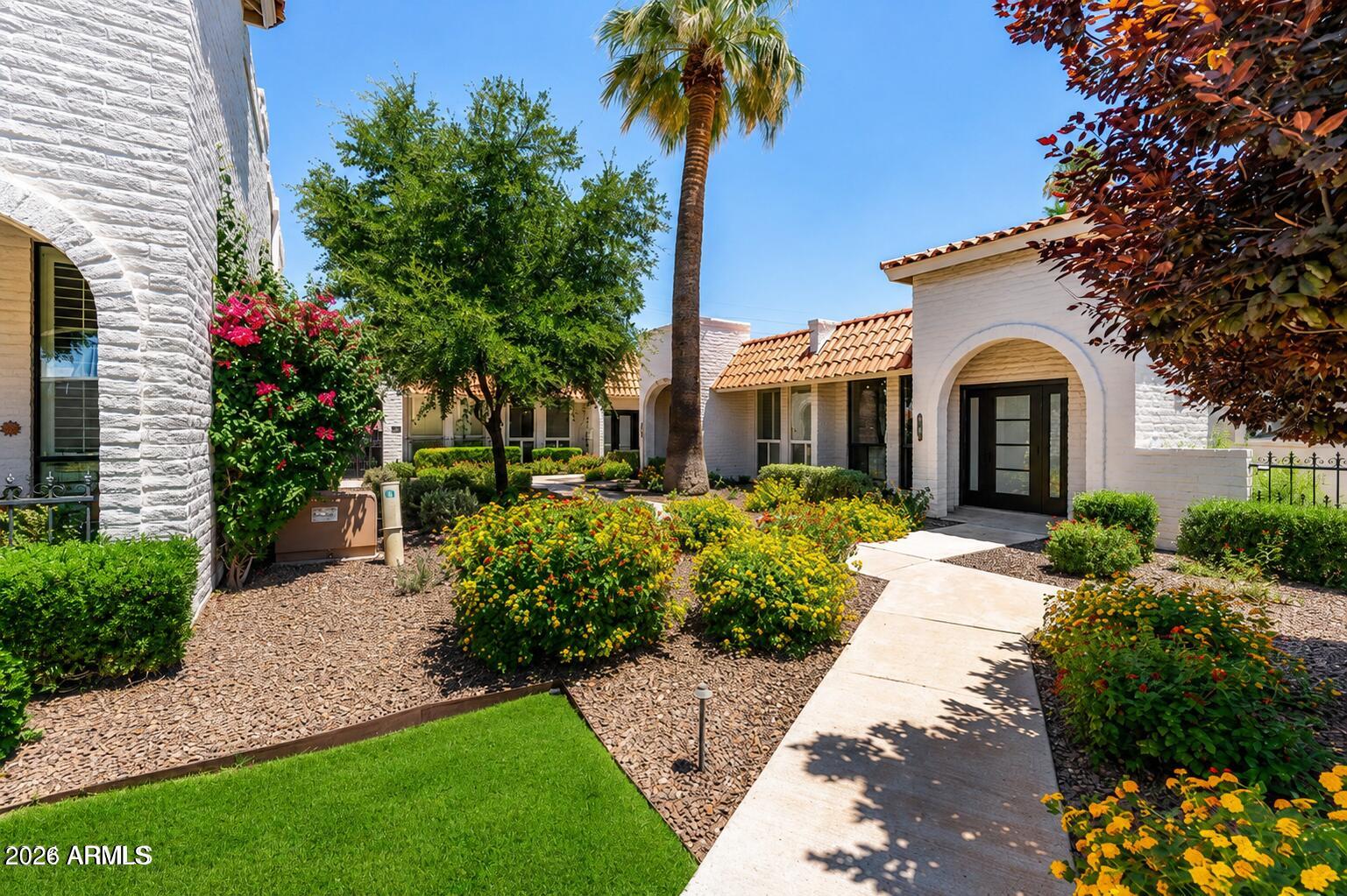 7113 E McDonald Drive — photo