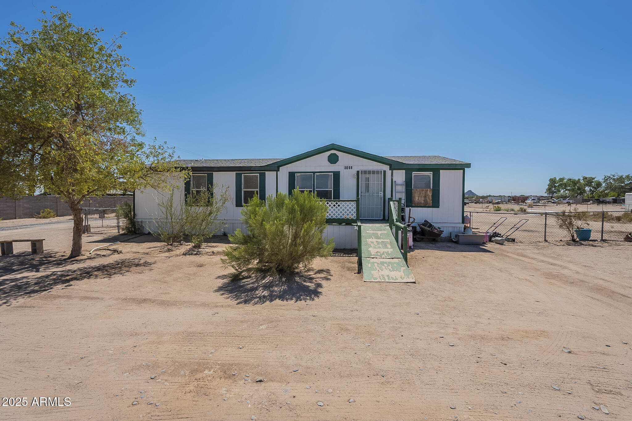 6433 E Heritage Road — photo