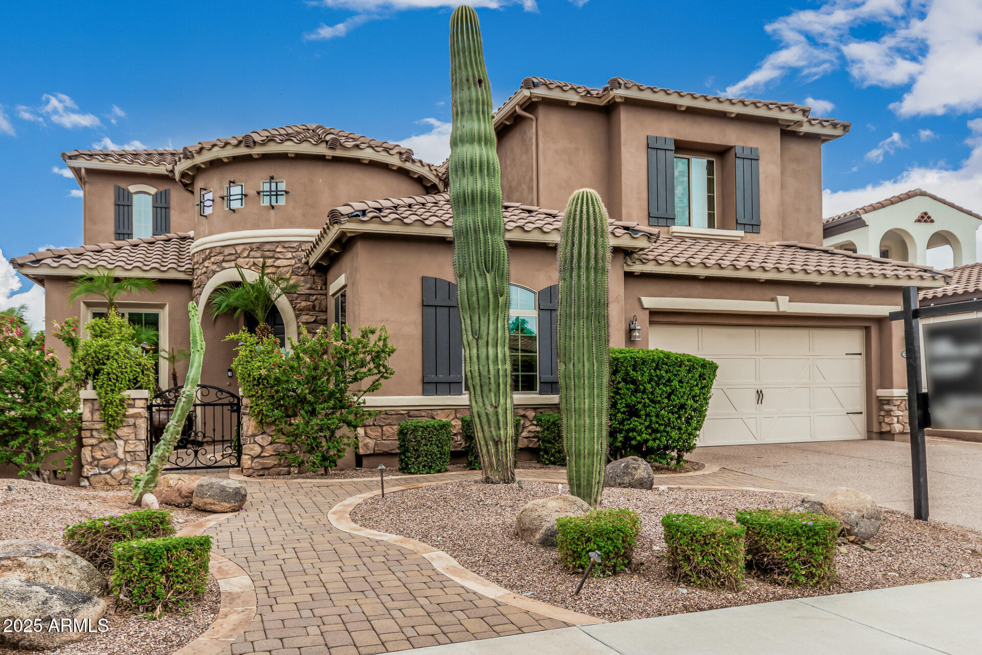 5319 E Baker Drive — photo