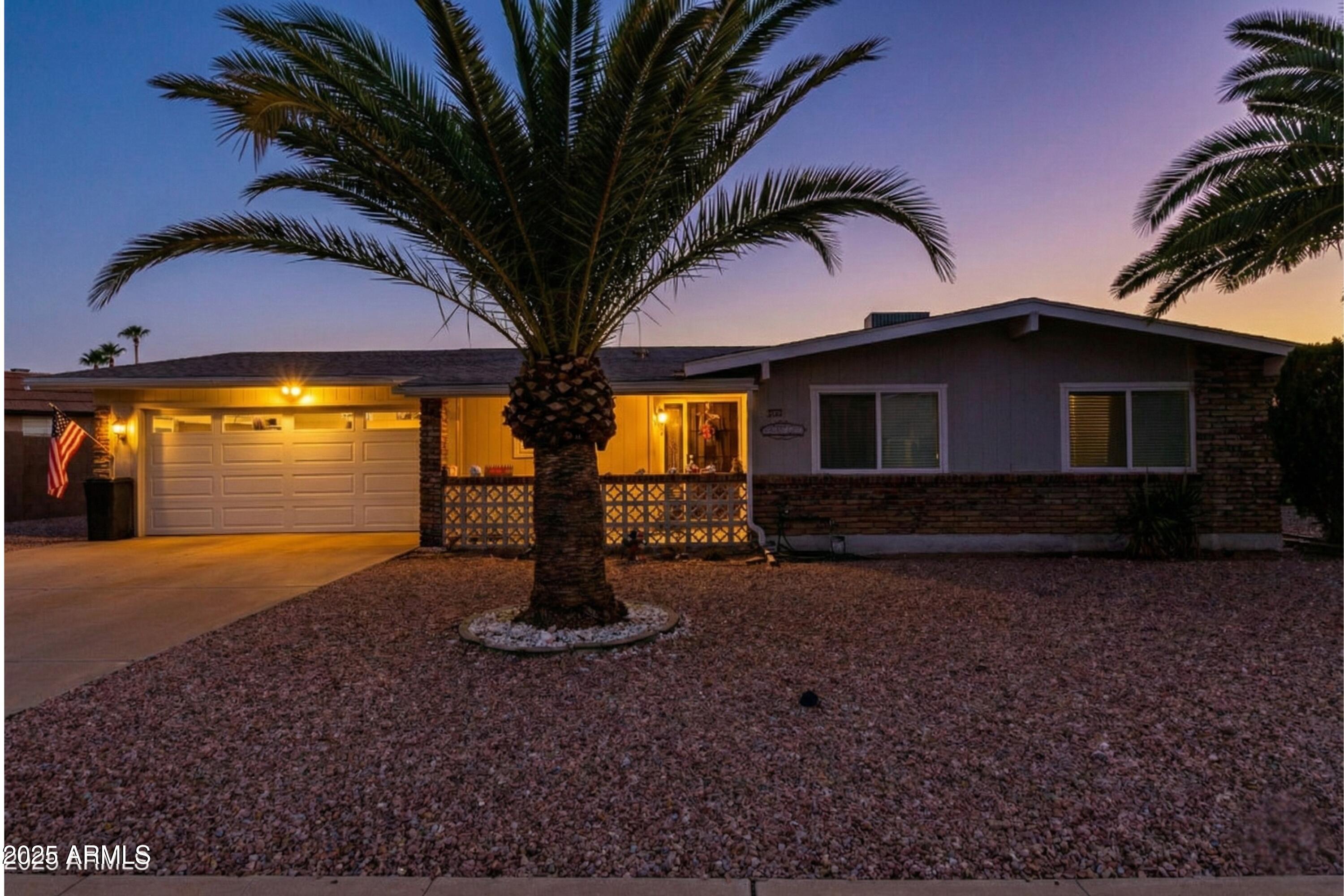 11002 W Deanne Drive — photo