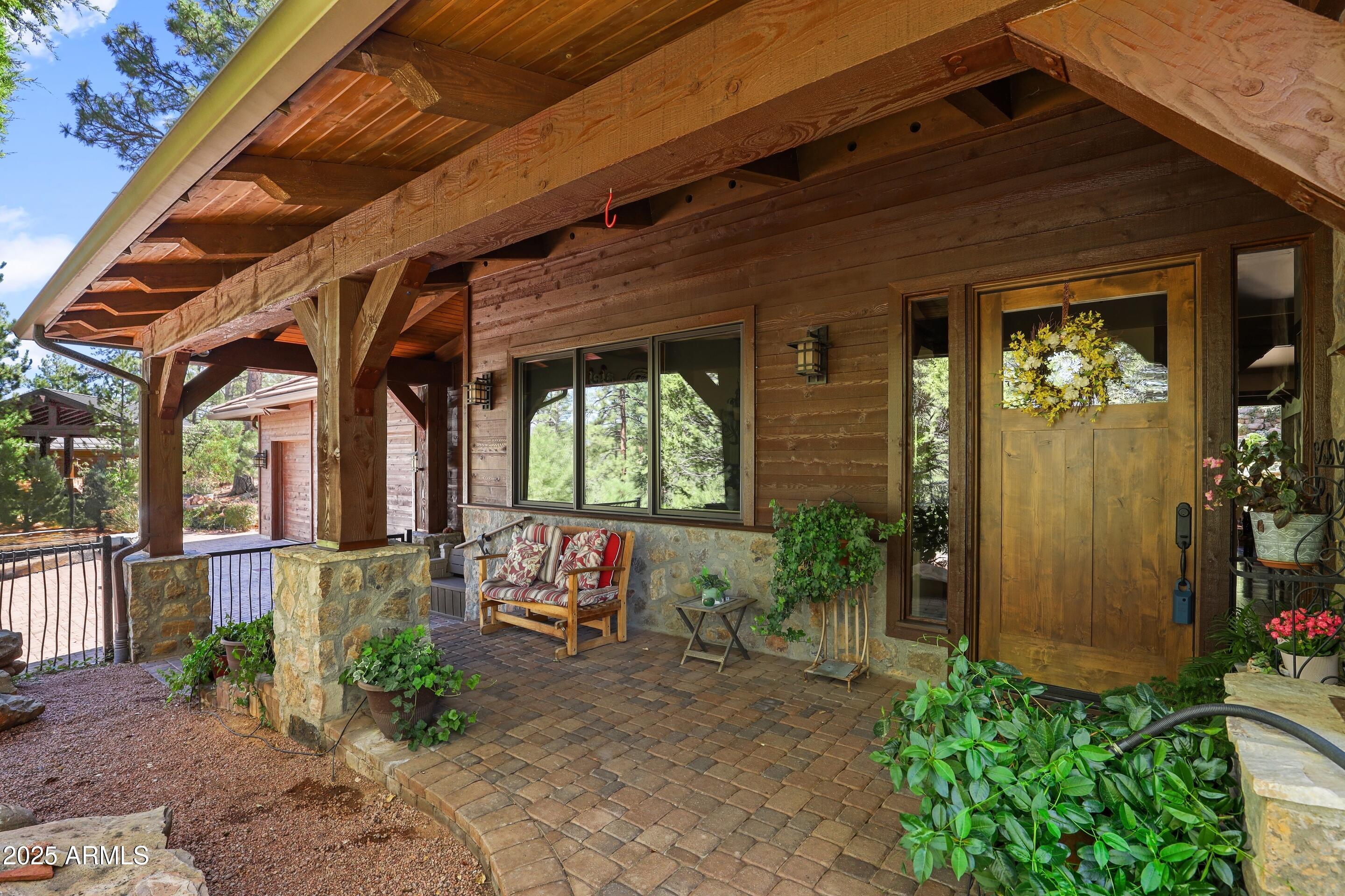 2307 E Grapevine Drive — photo