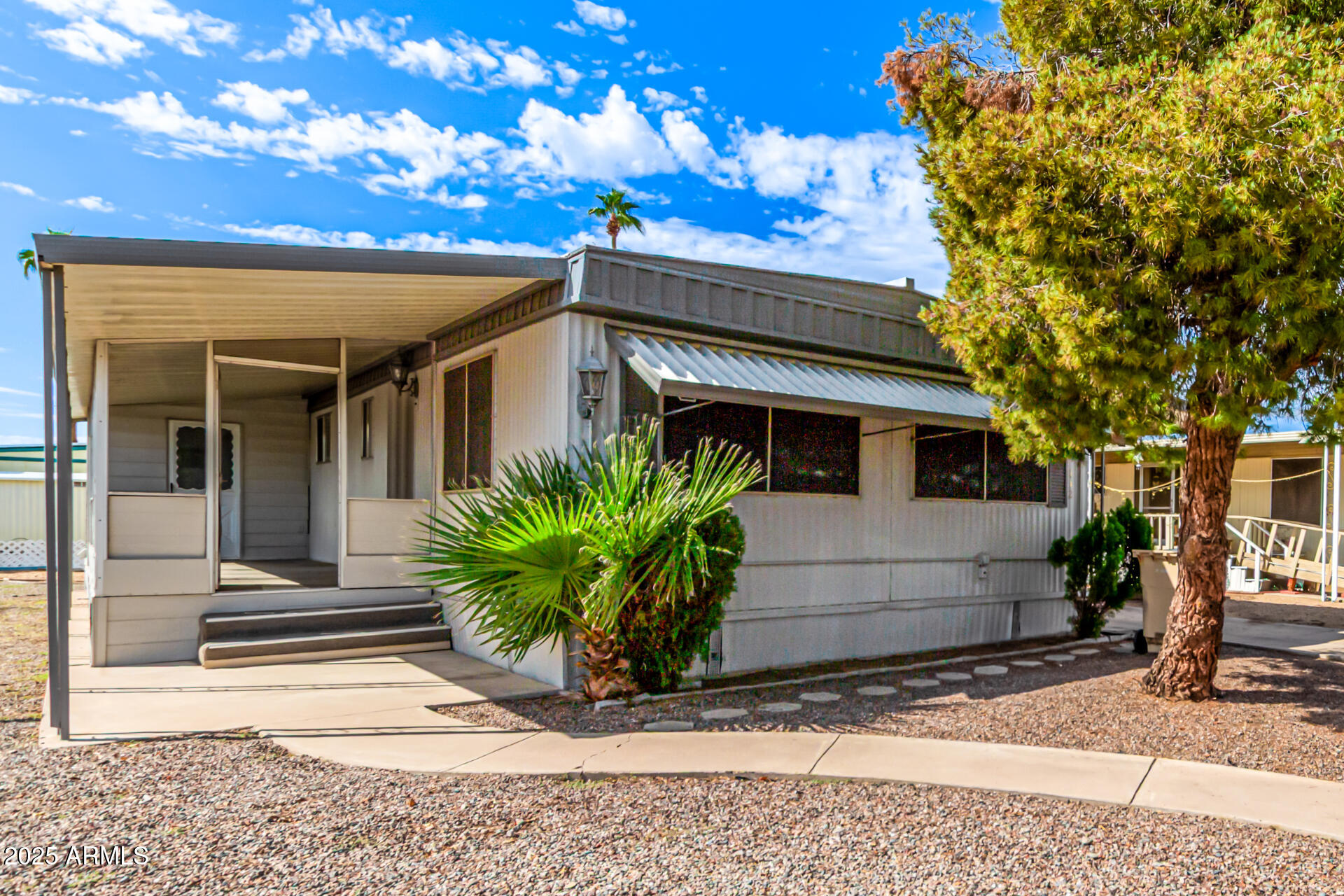 2650 W Union Hills Drive 112 — photo
