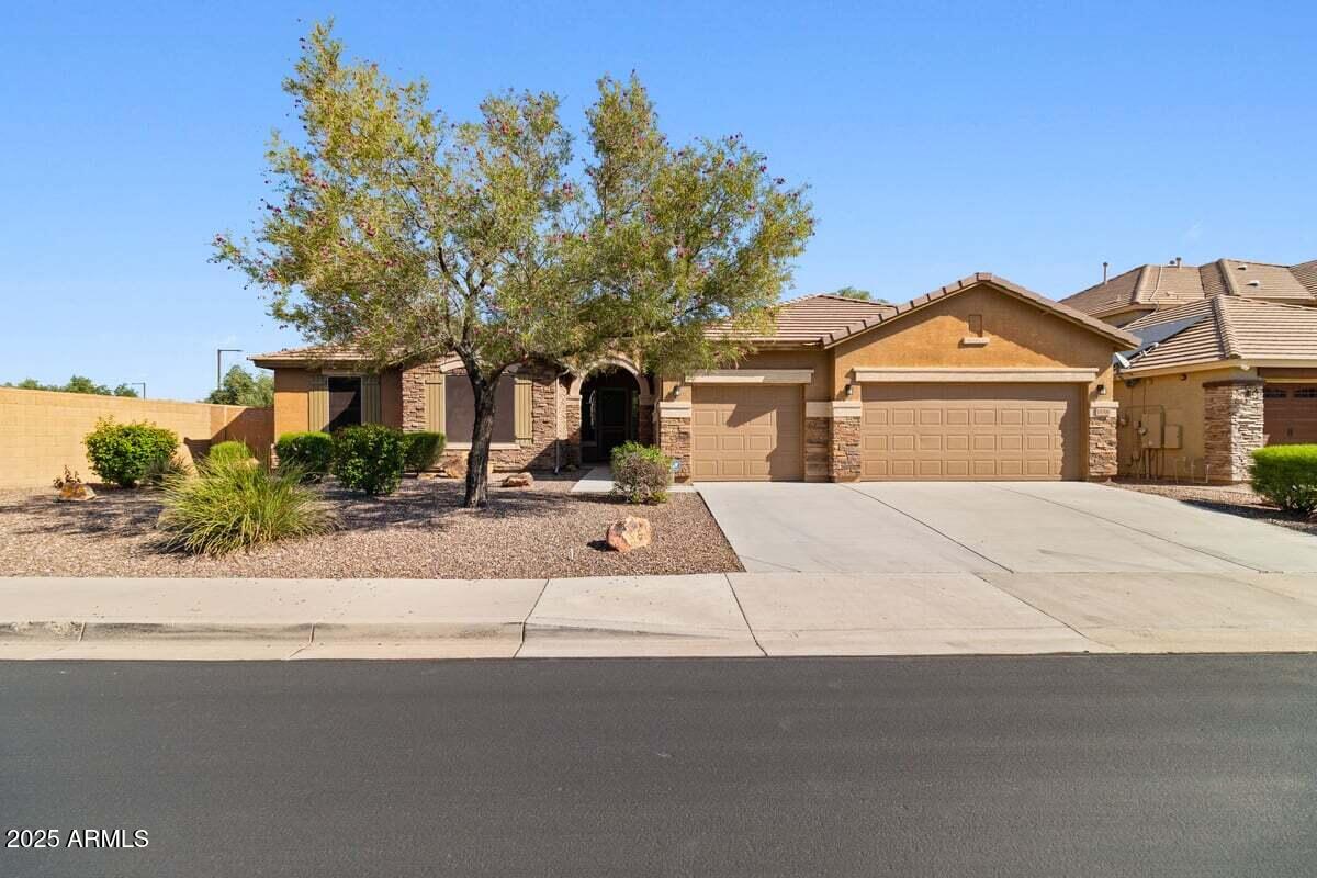 18306 W Beck Lane — photo