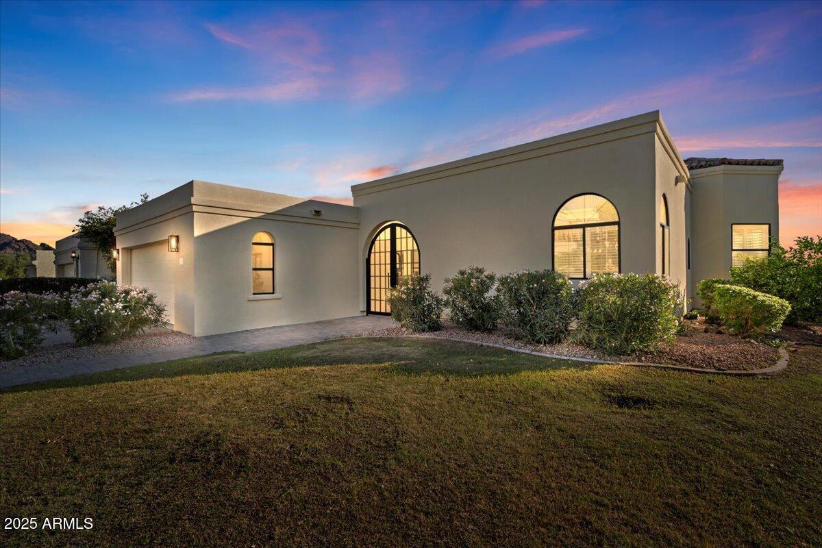 3800 E Lincoln Drive 42 — photo