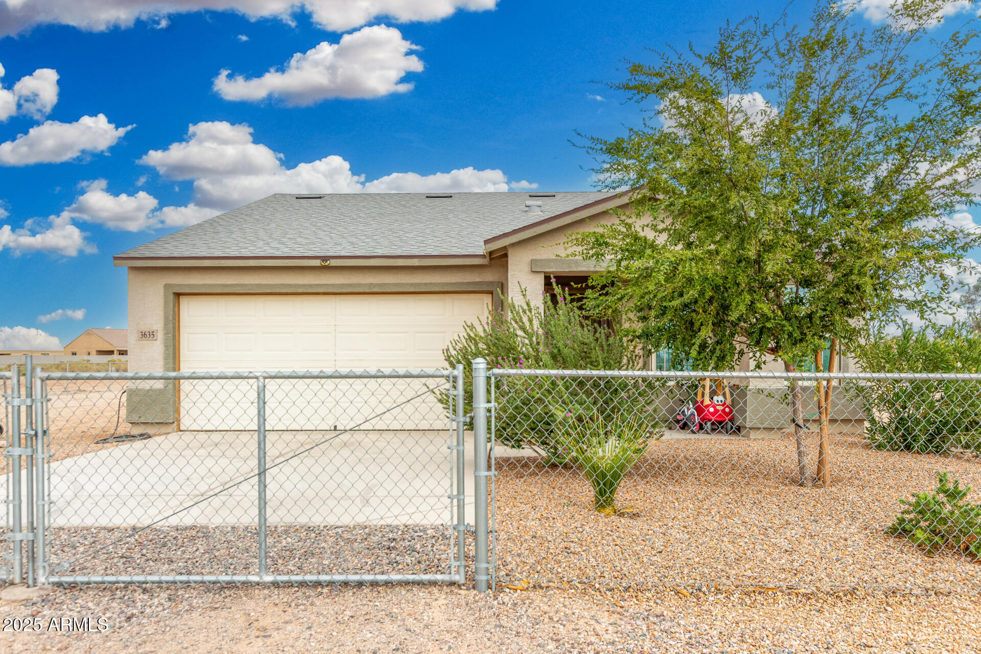 3635 N Bandelier Drive — photo