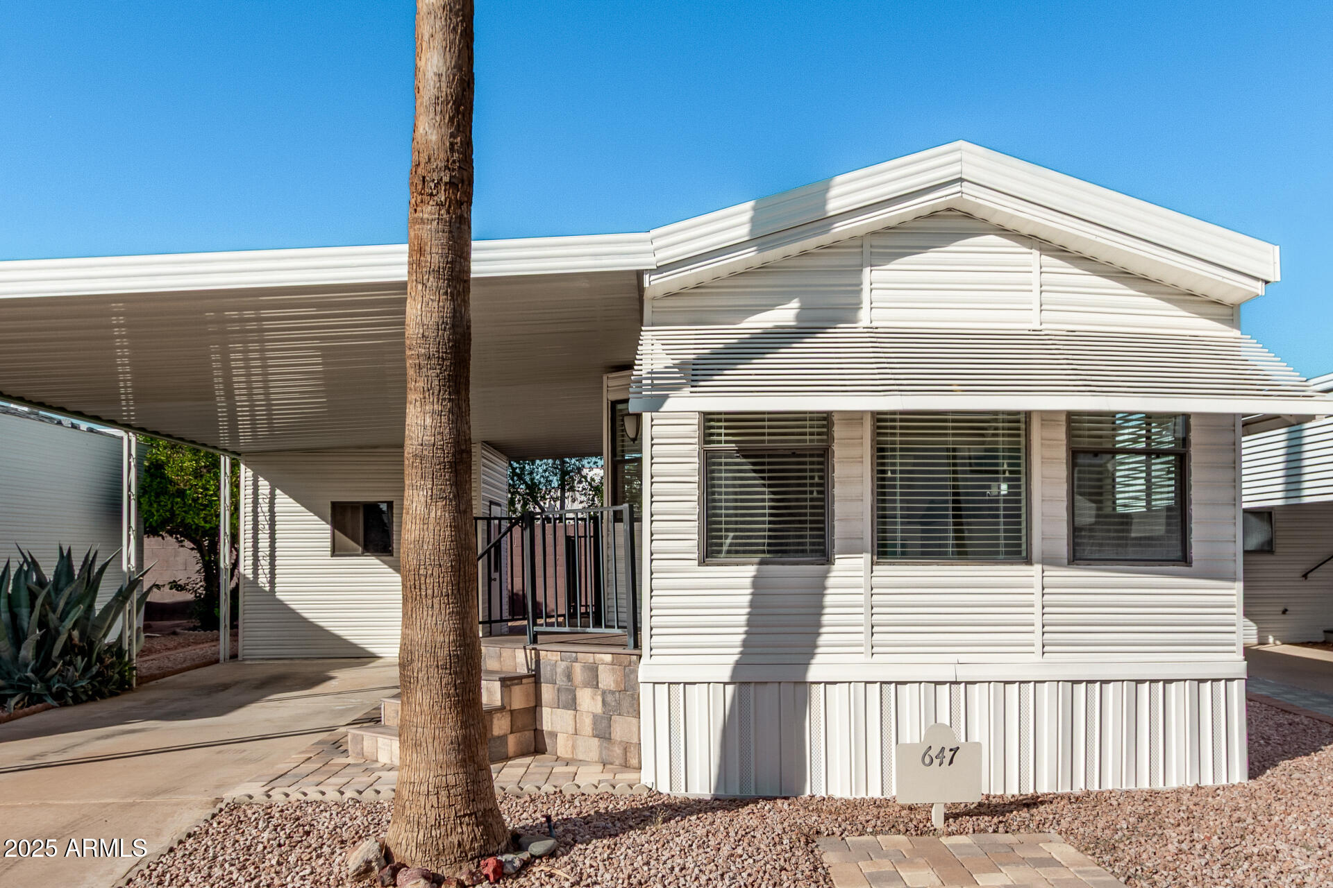 111 S Greenfield Road 647 — photo