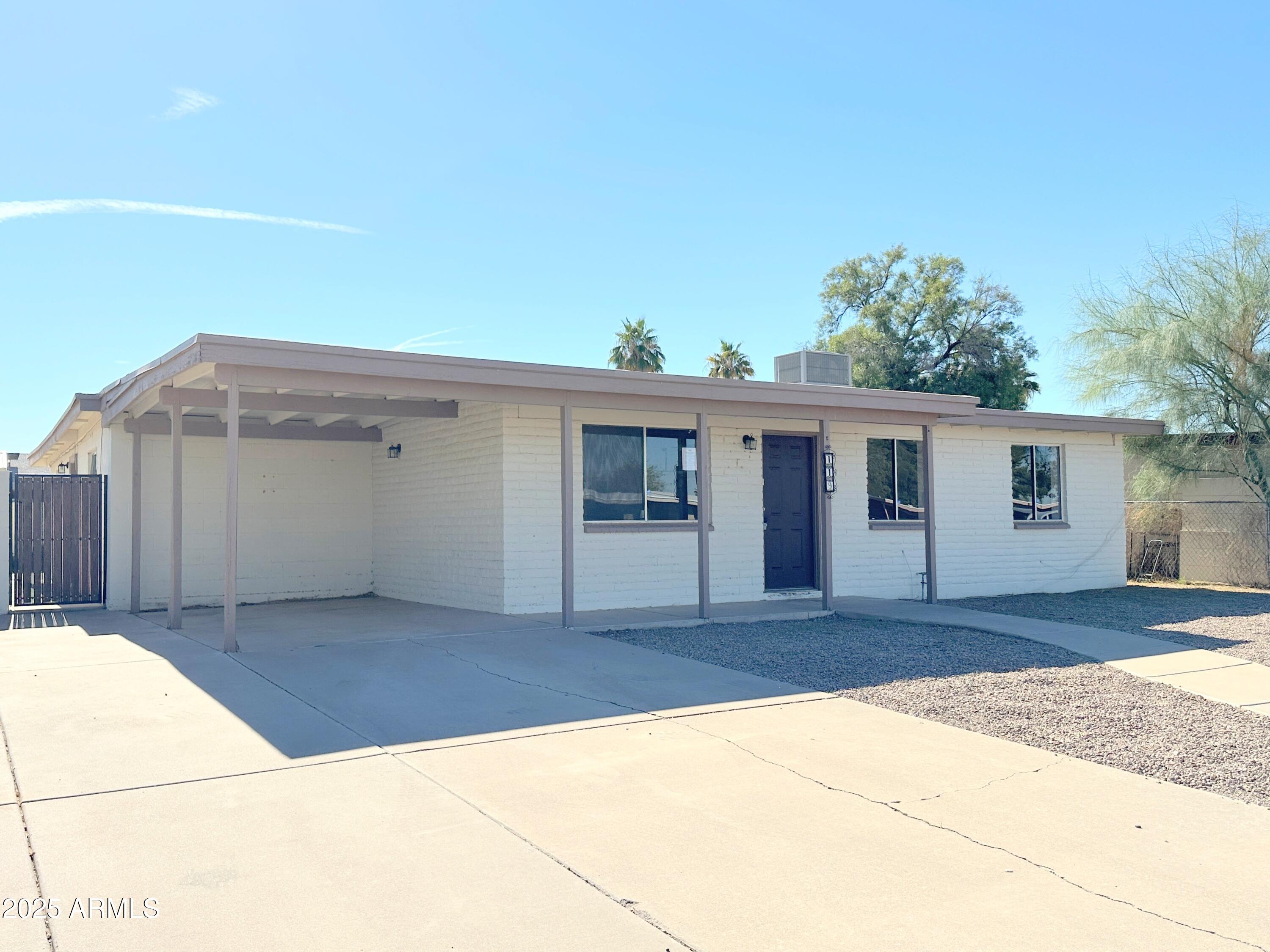 119 E Cholla Street — photo