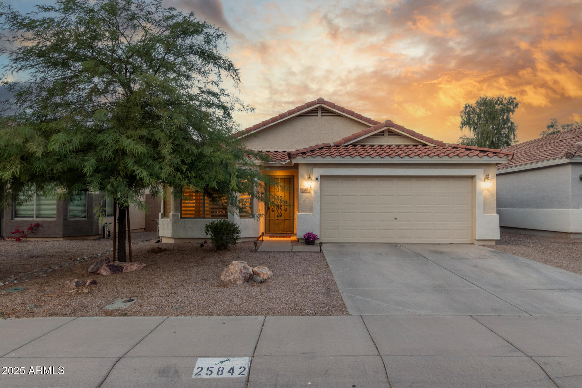 25842 W Victory Street — photo