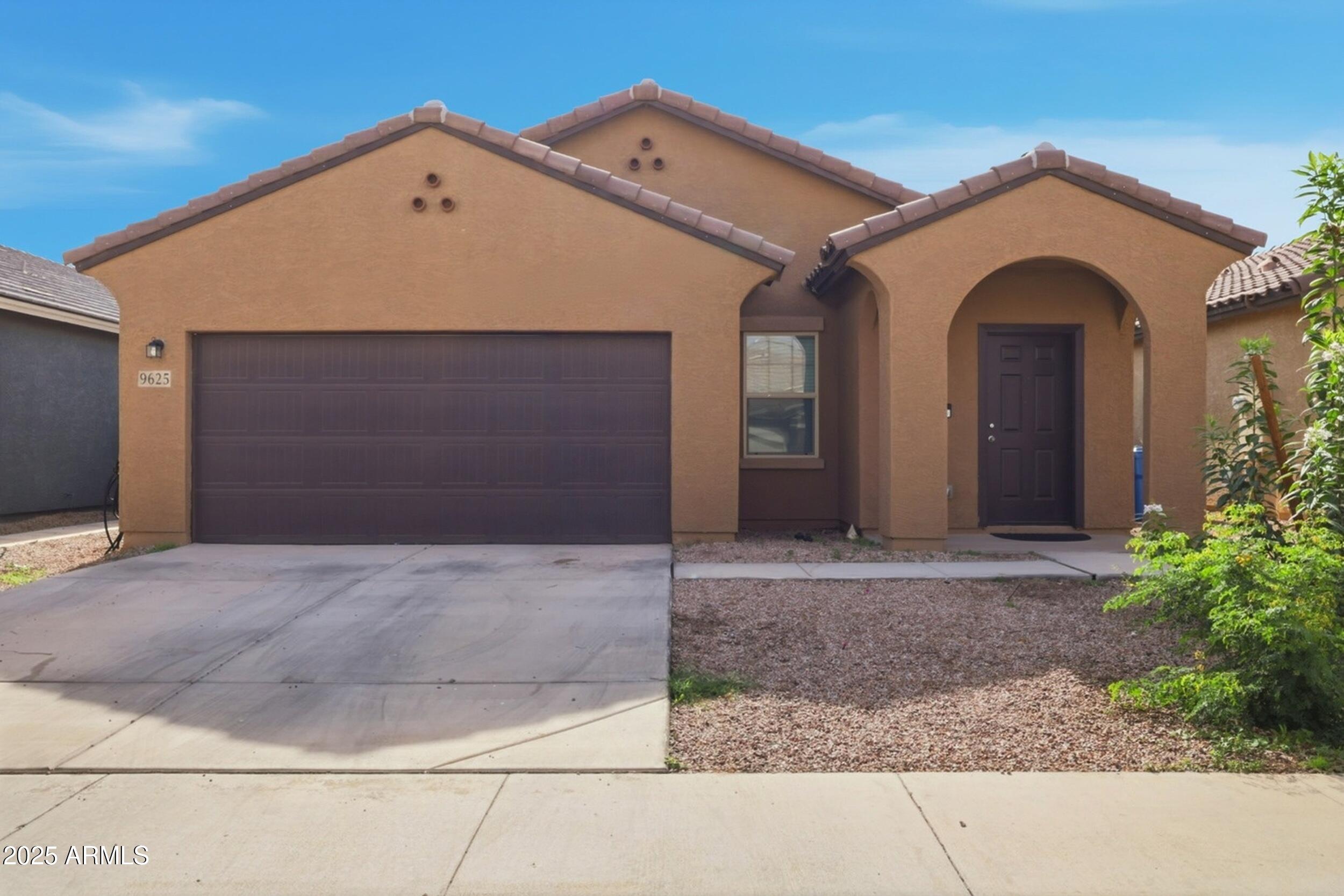 9625 W Agora Lane — photo