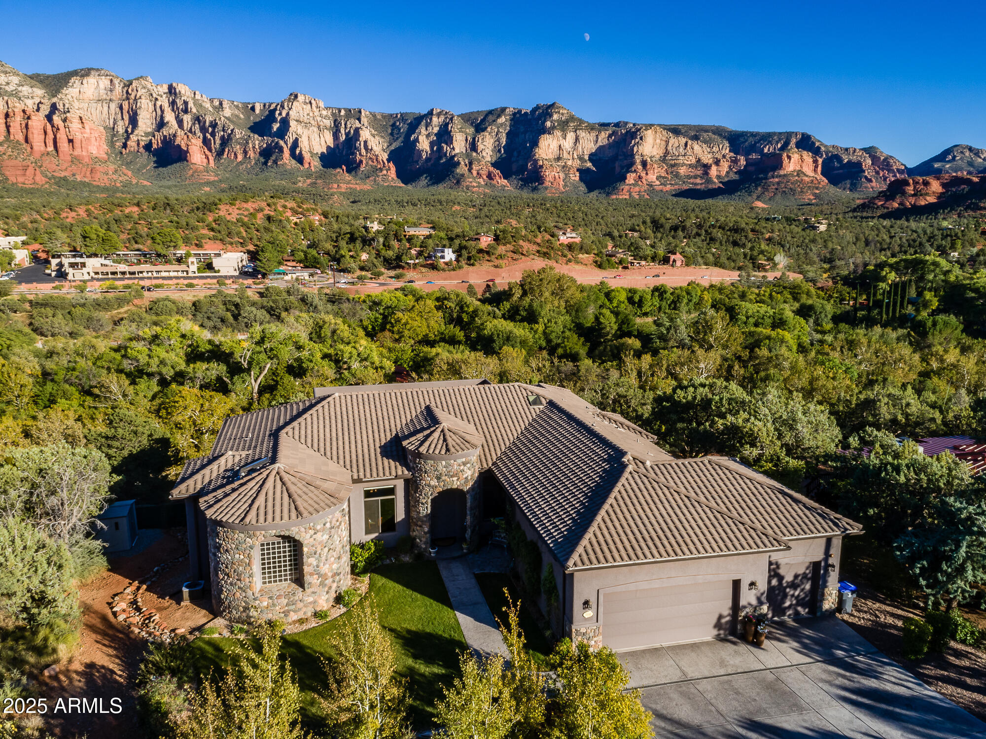 110 SugarLoaf Drive — photo