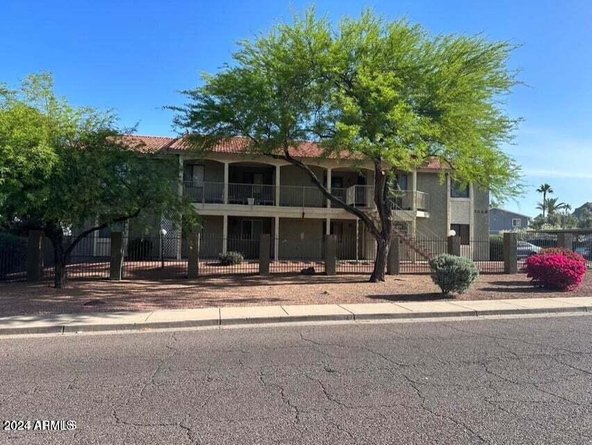 1336 E Mountain View Road 202 — photo