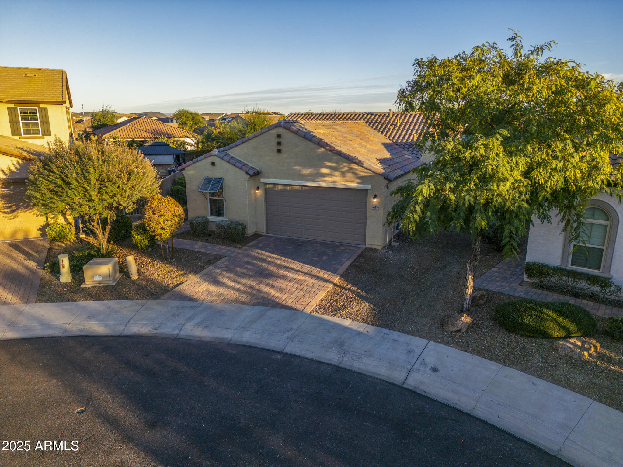 10037 W Cashman Drive — photo