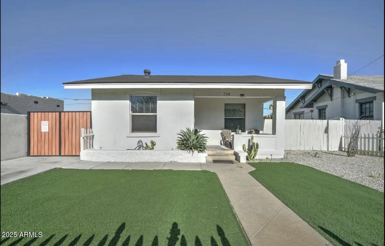 714 E McKinley Street — photo