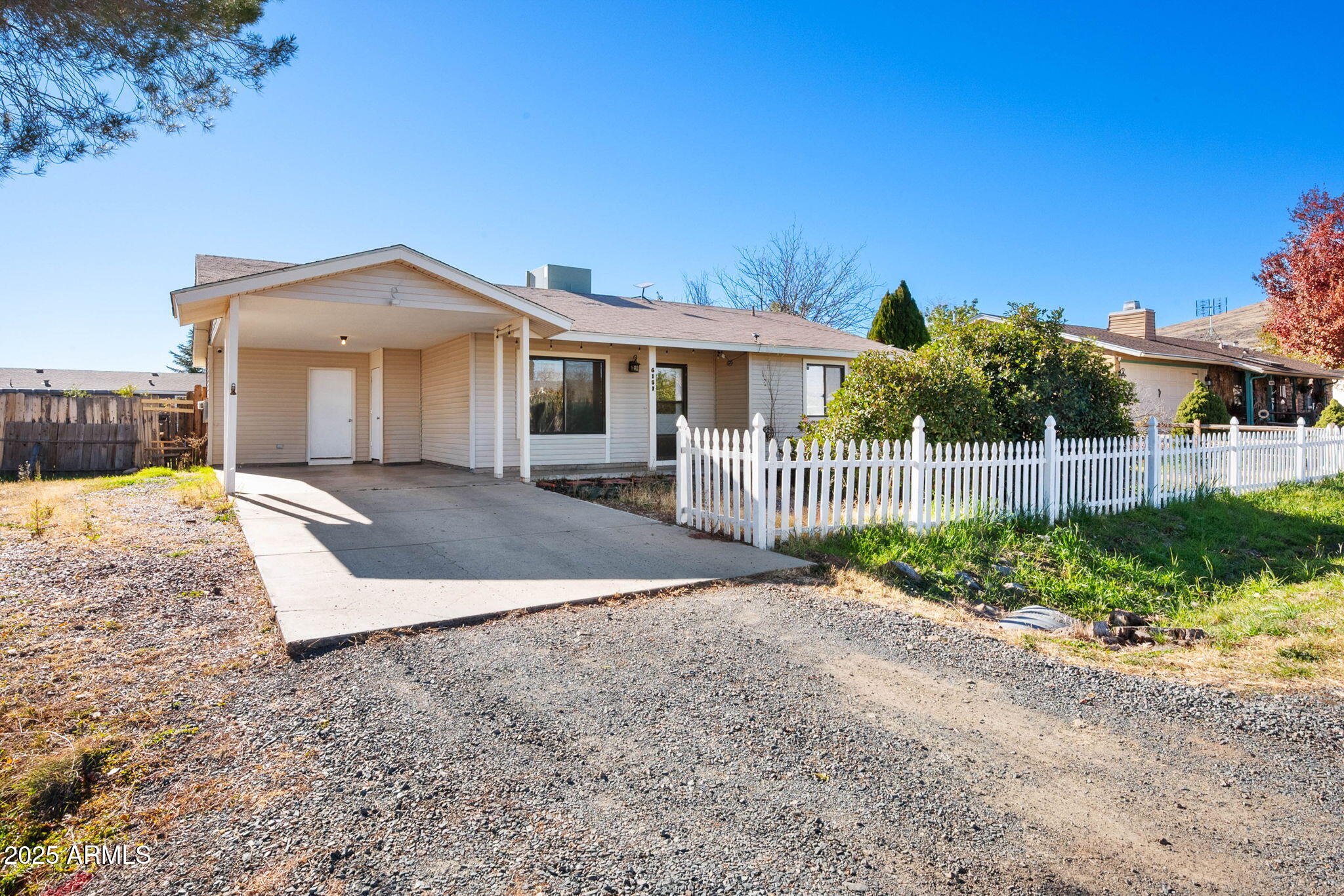6151 E Sunset Lane — photo