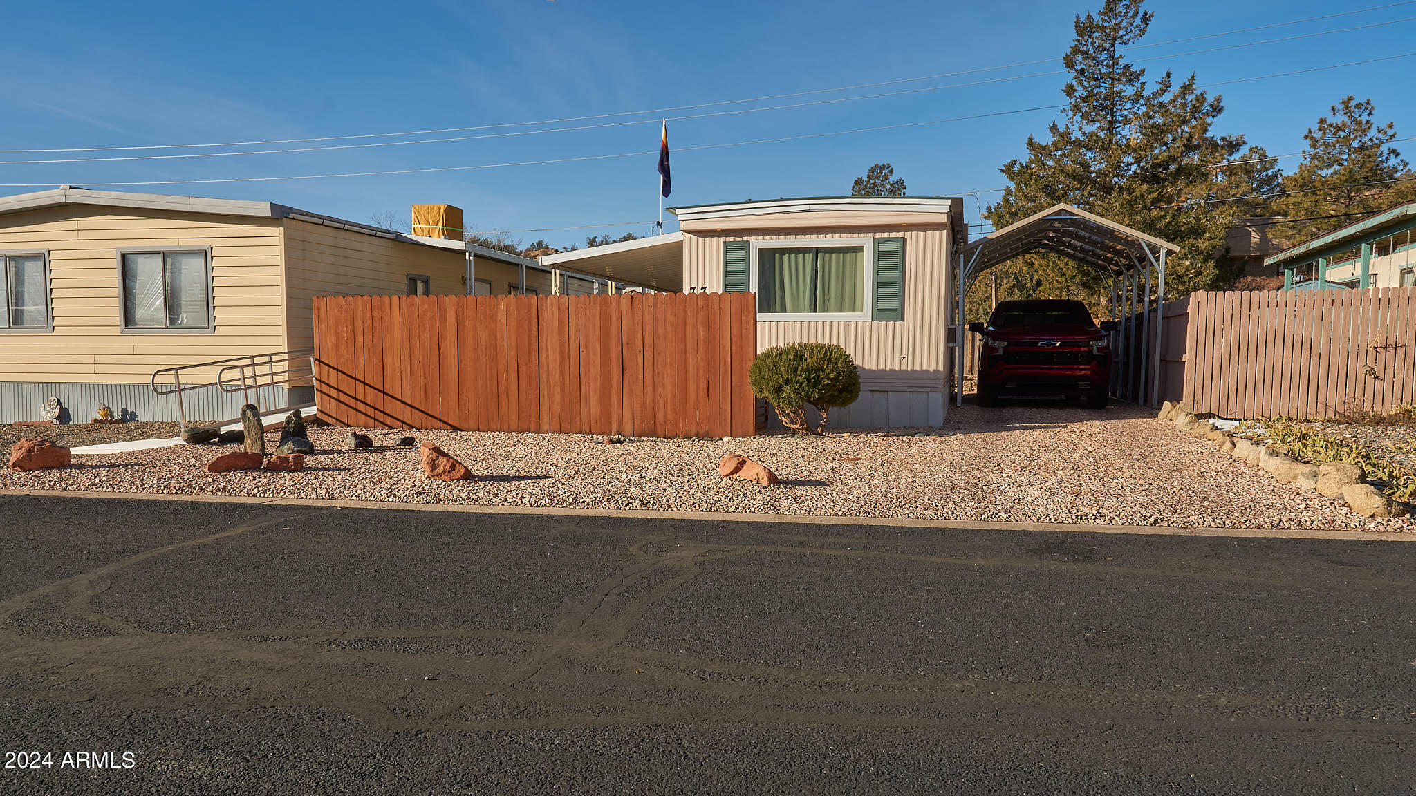 960 Peace Lane 77 — photo