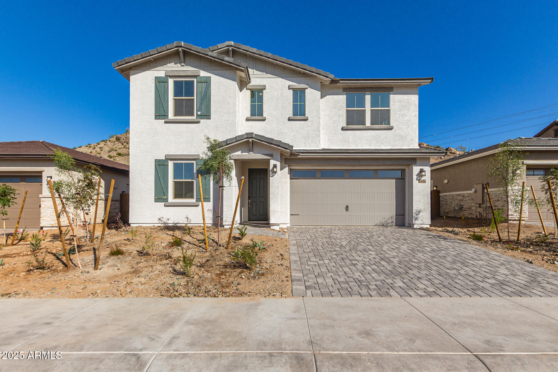 16952 W Desert Lane — photo