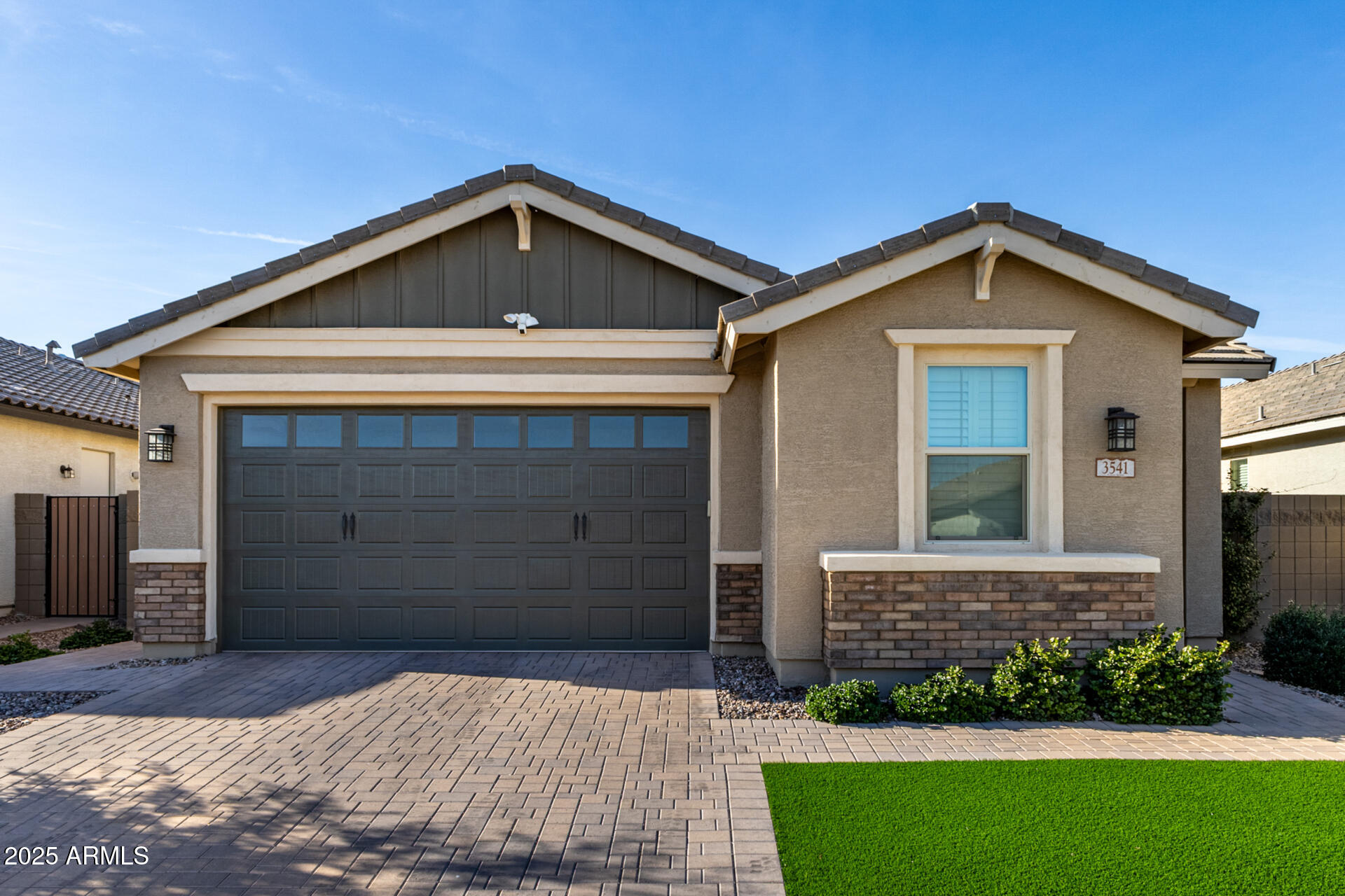3541 W Dreamy Draw Drive — photo