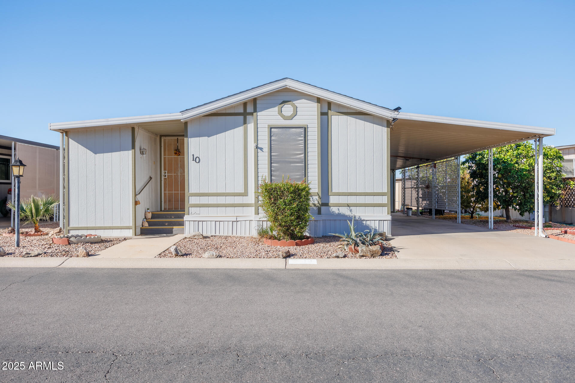 450 W Sunwest Drive 10 — photo