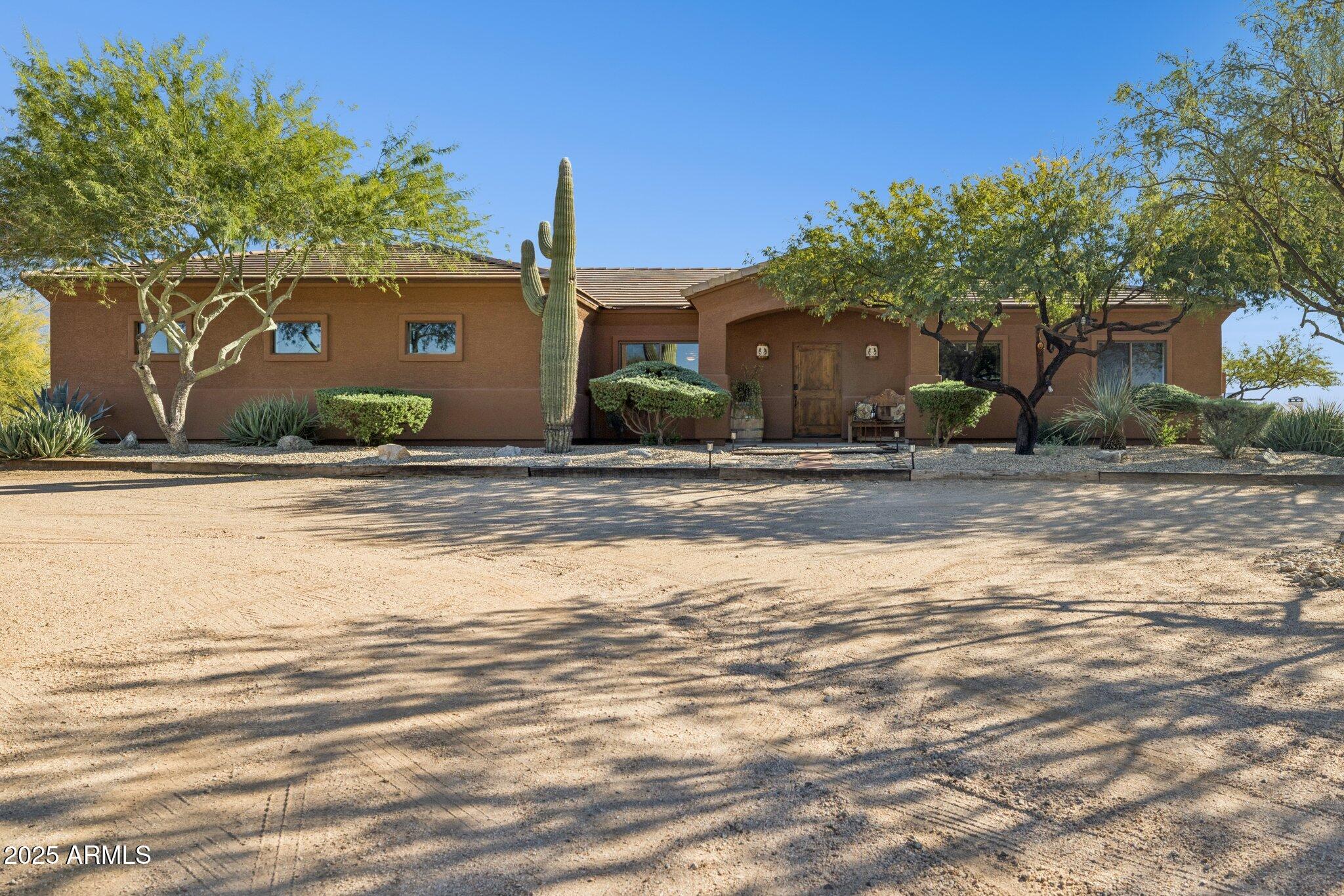4447 E Red Bird Road — photo
