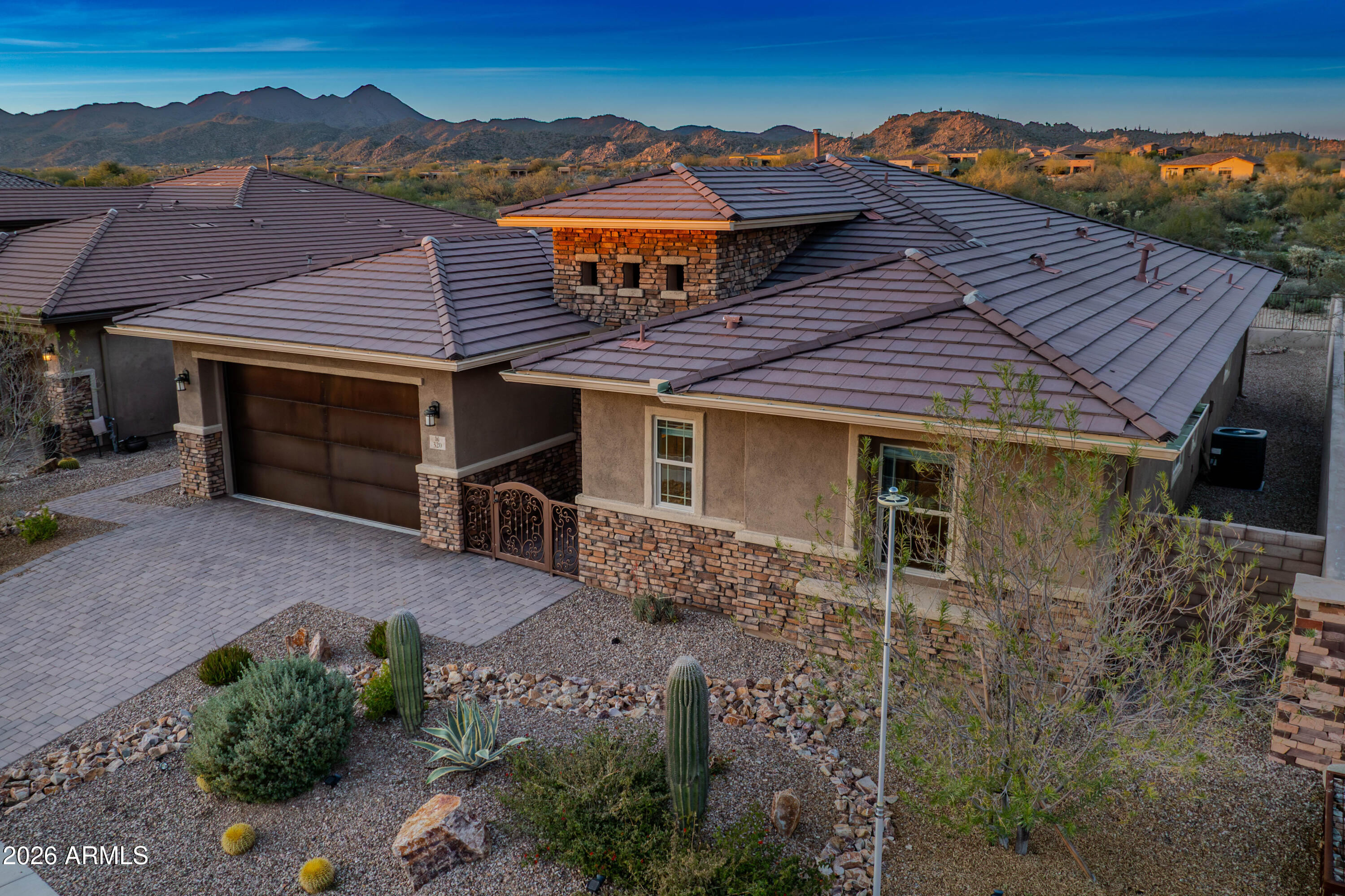 320 W Saguaro Arm Trail — photo