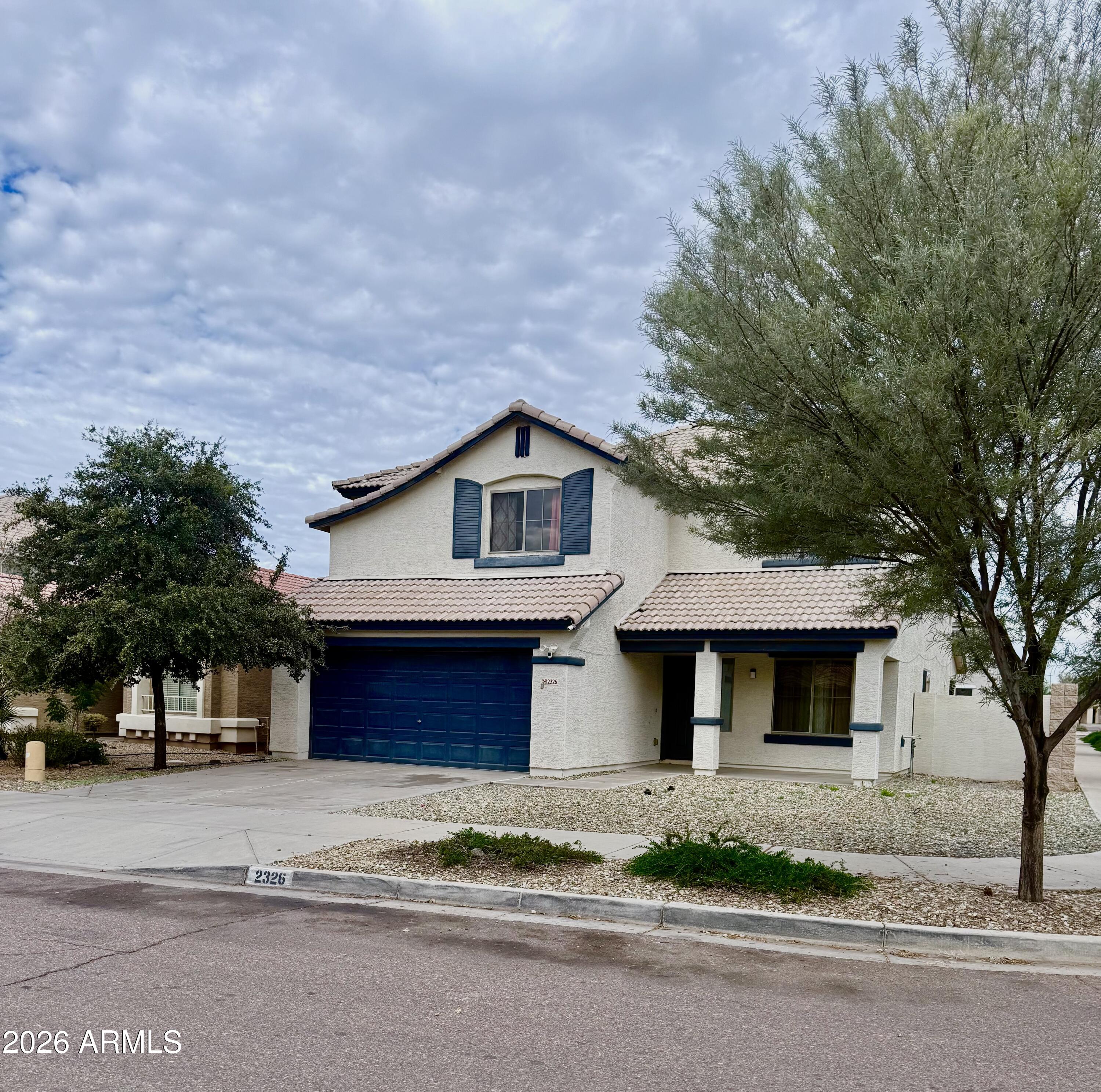 2326 W Gaby Road — photo