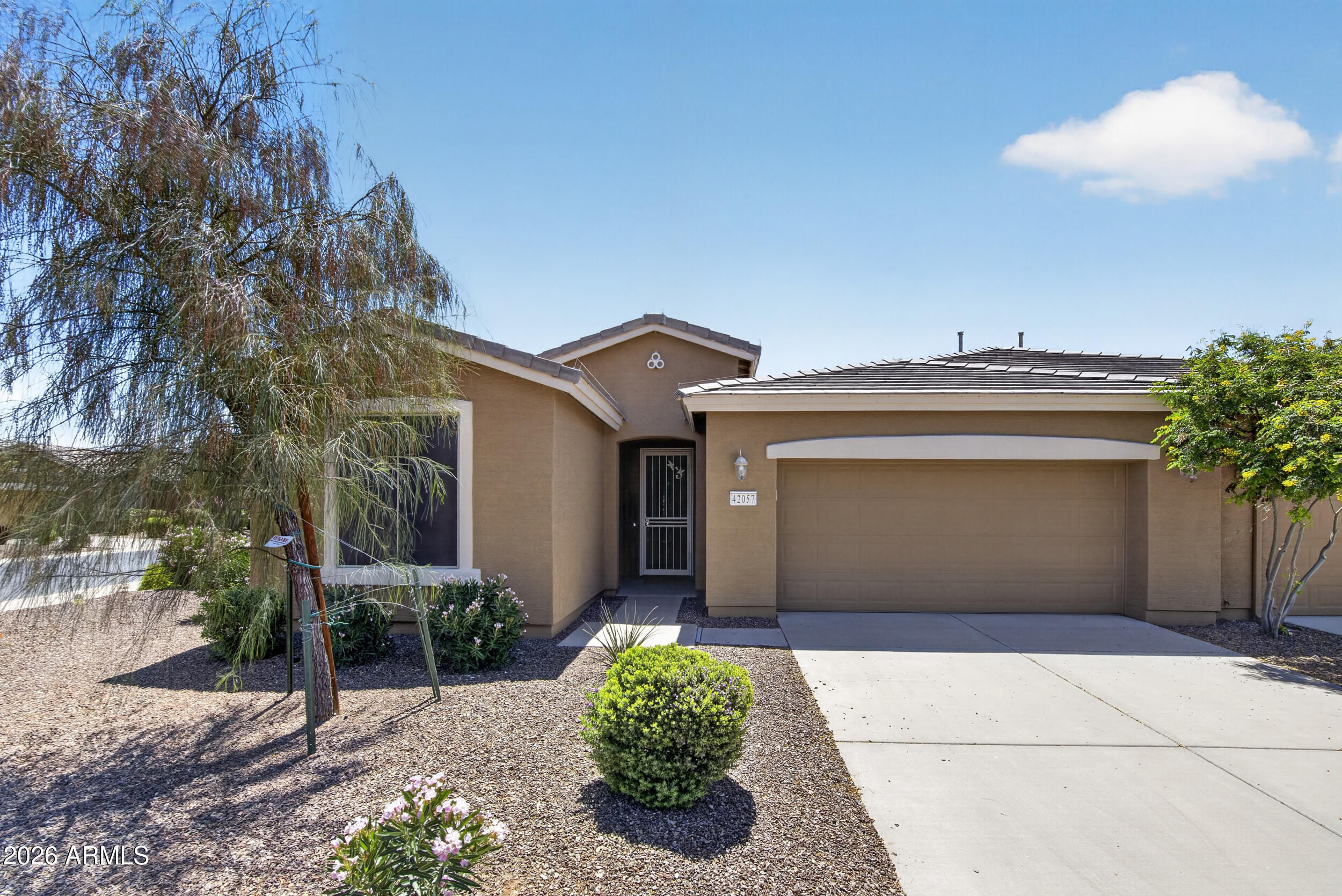 42057 W Miller Lane — photo