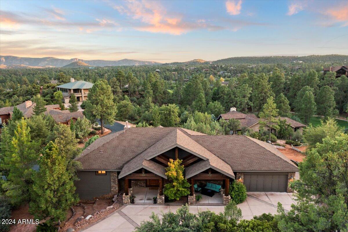 2304 E Blue Bell Circle — photo