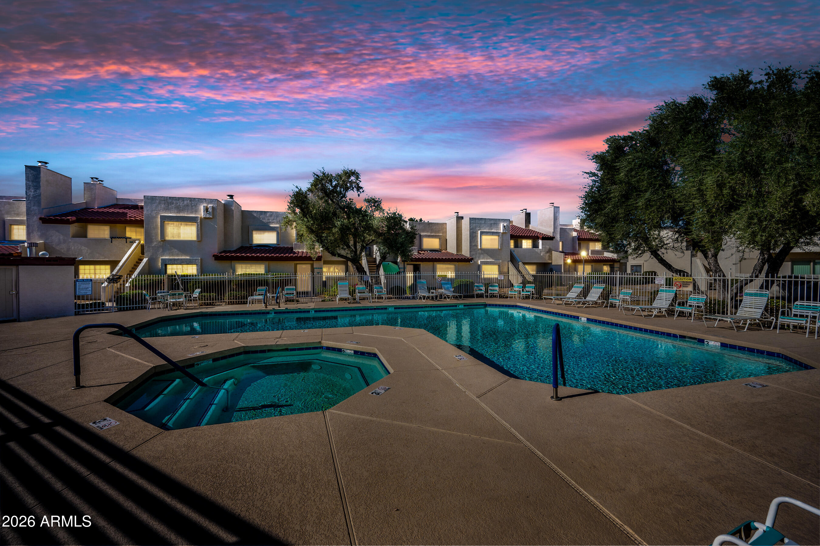 2020 W Union Hills Drive 211 — photo