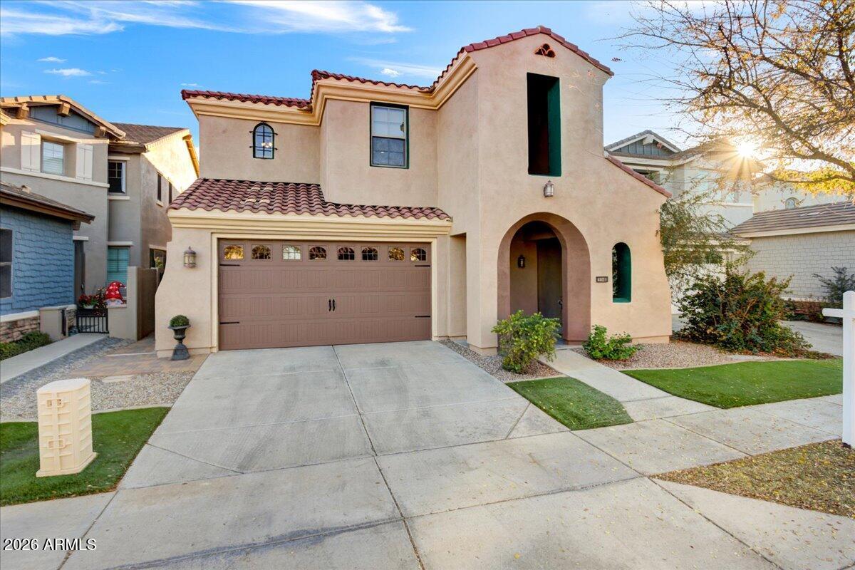 3341 E Windsor Drive — photo