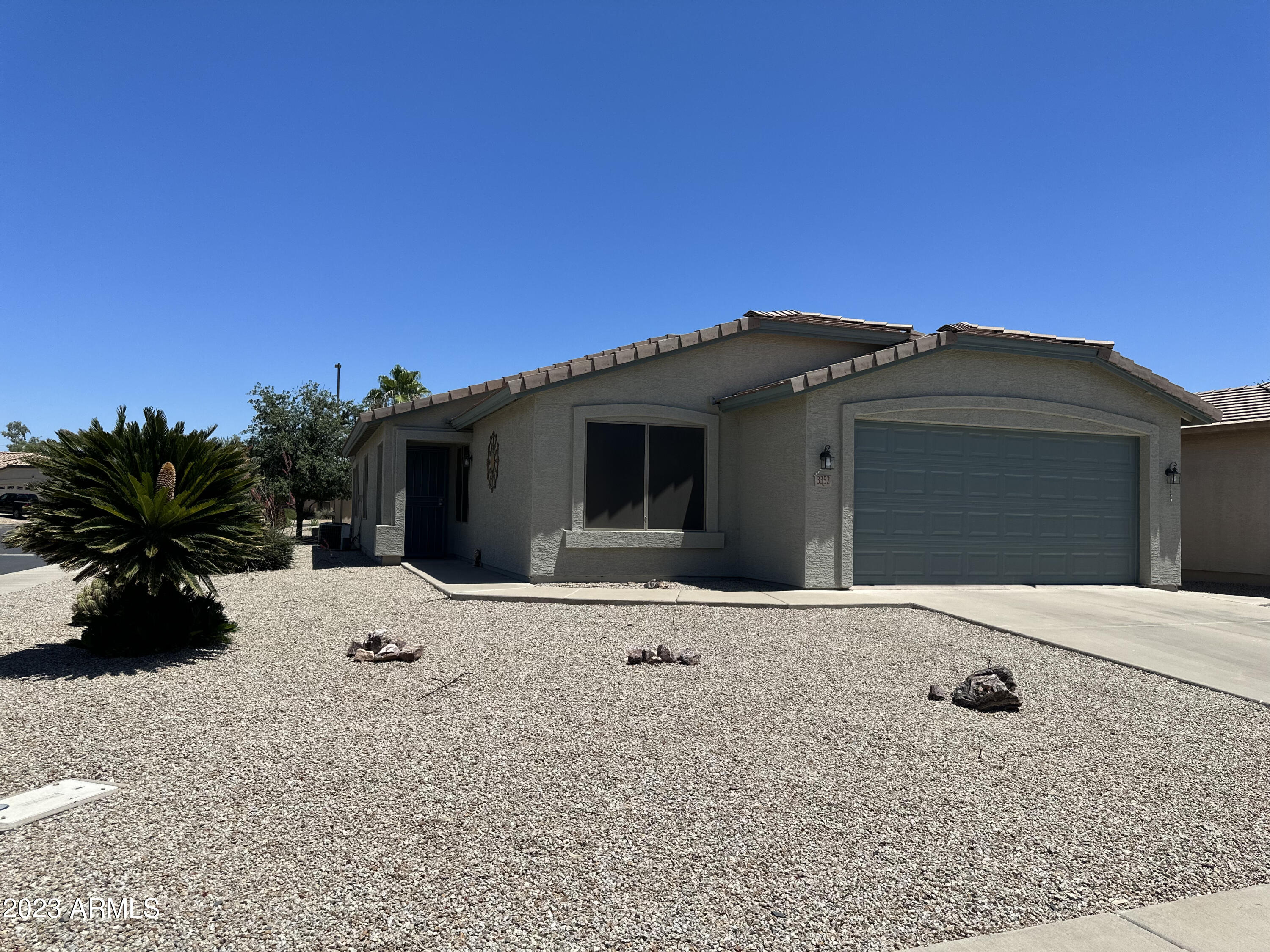 3352 E Cherry Hills Place — photo