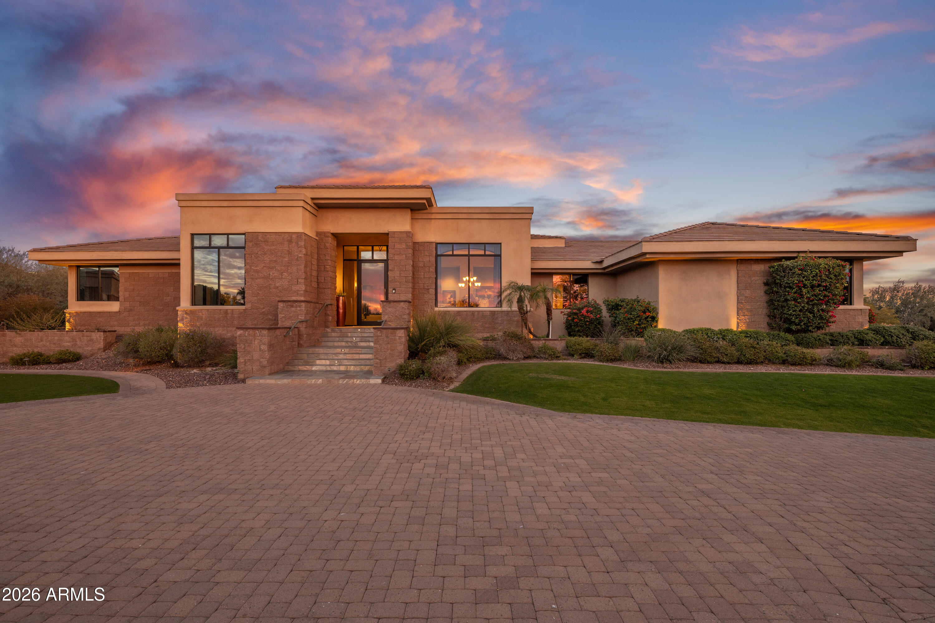 6109 N Palo Cristi Road — photo