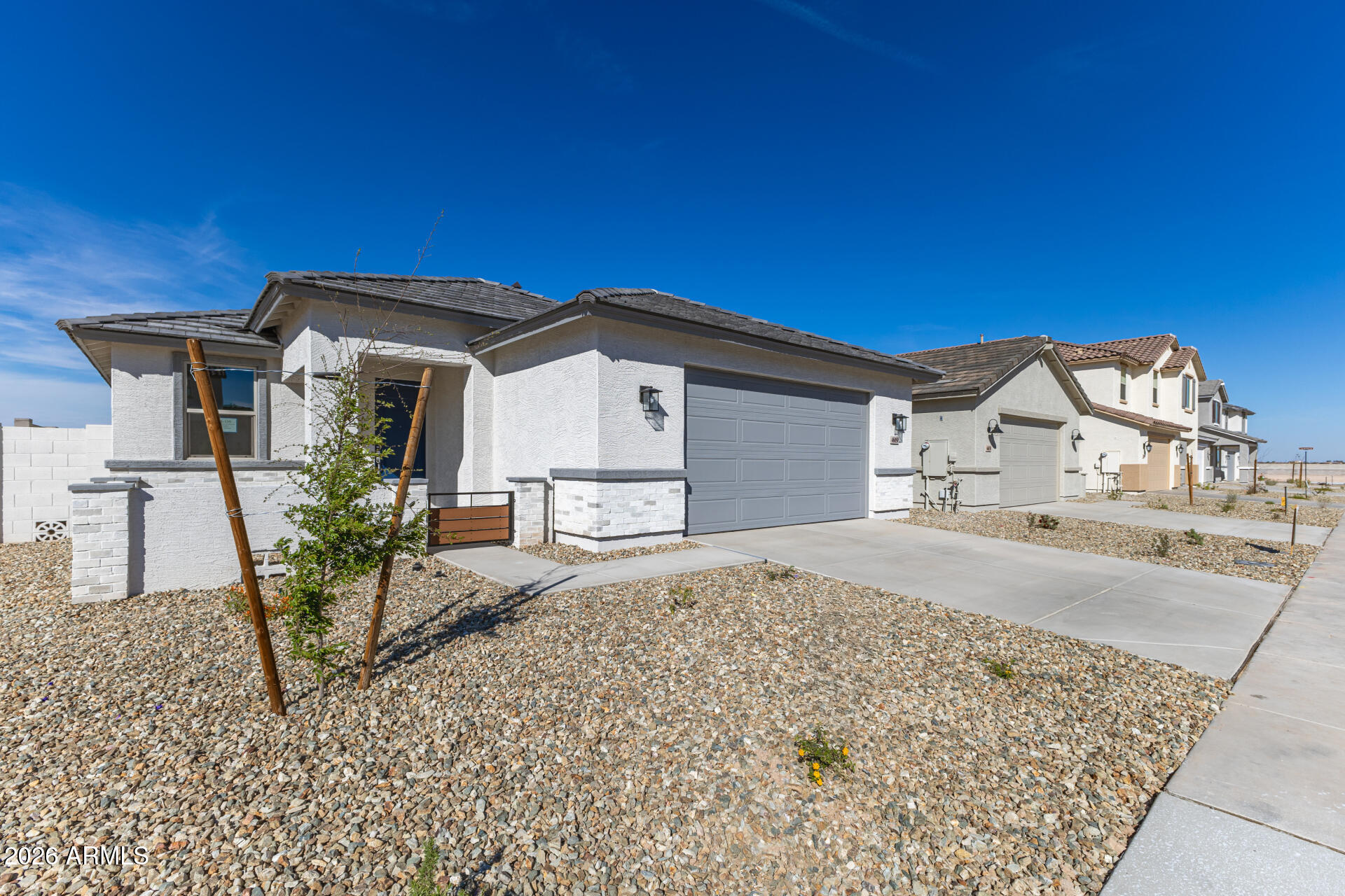 46850 W Crescent Moon Drive — photo