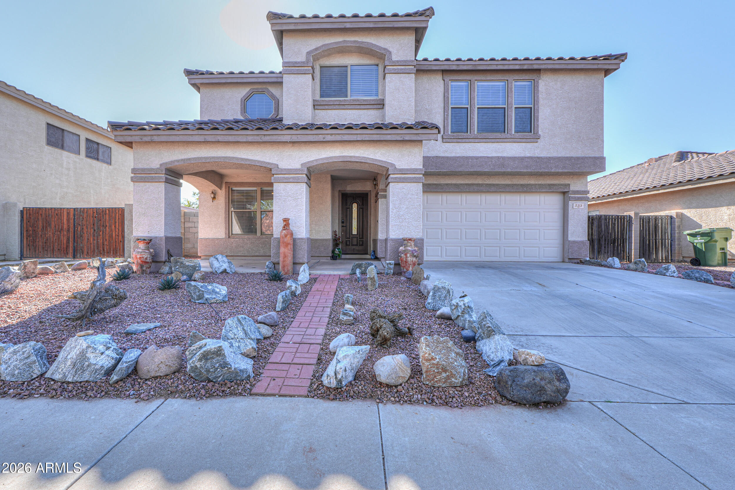 533 W Prickly Pear Drive — photo