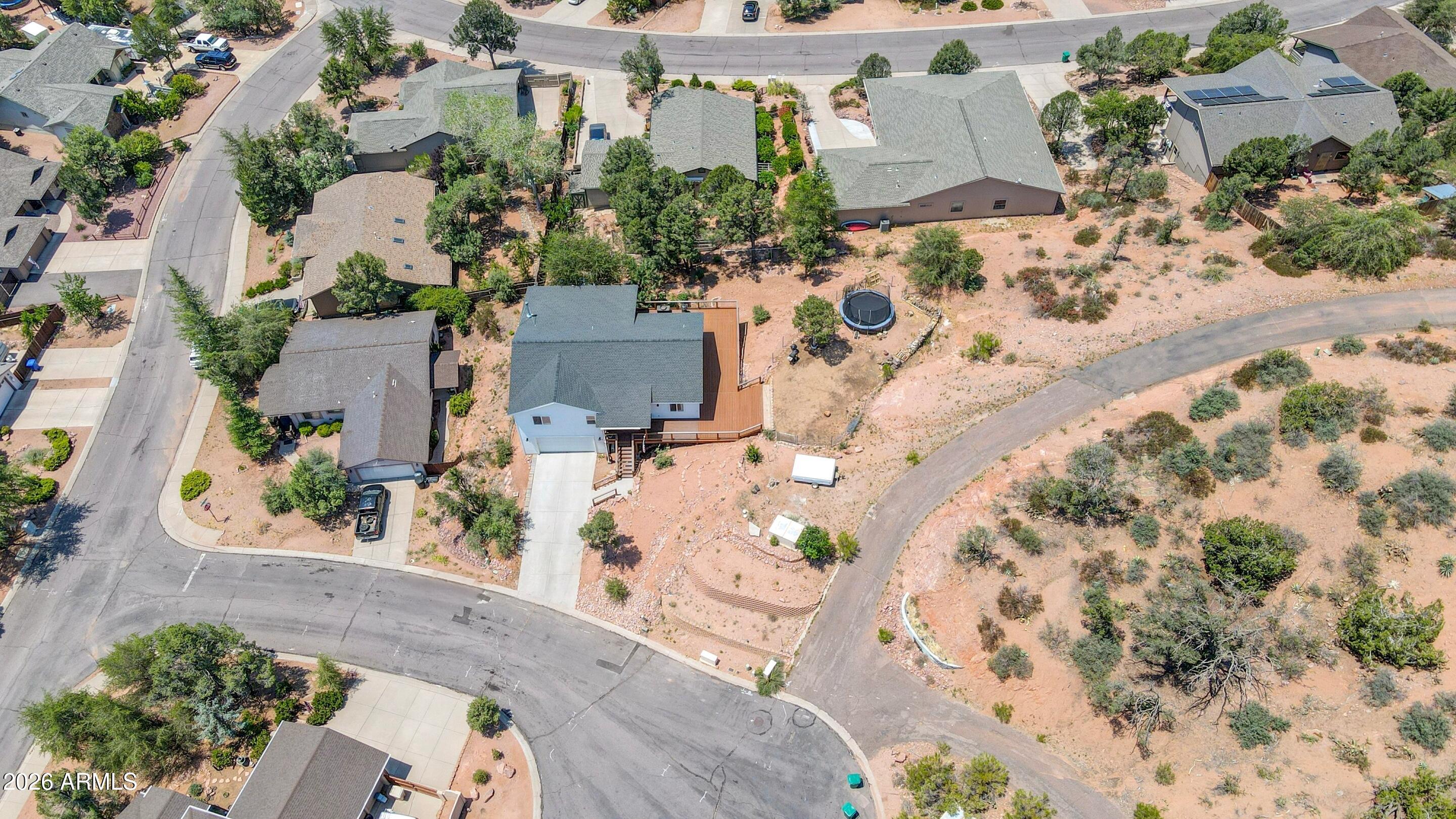102 N Lookout Point — photo