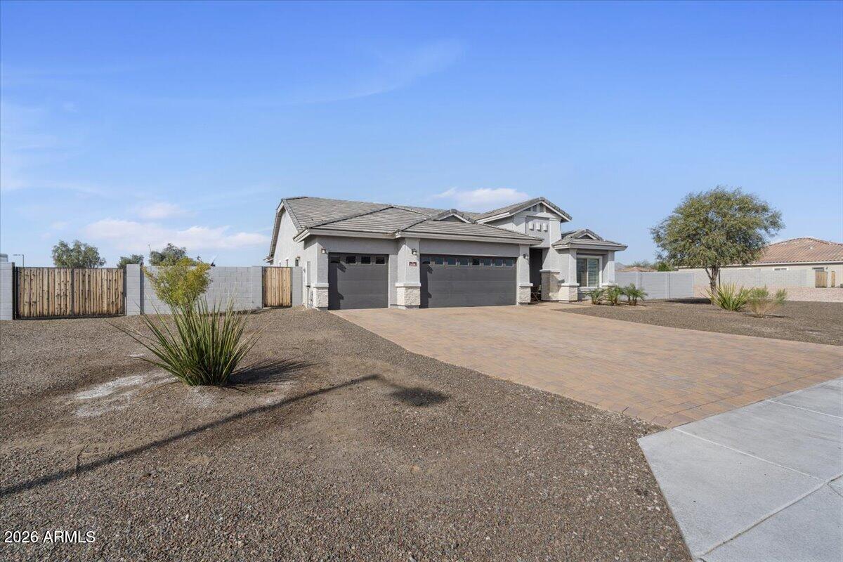 2438 S 218th Drive — photo