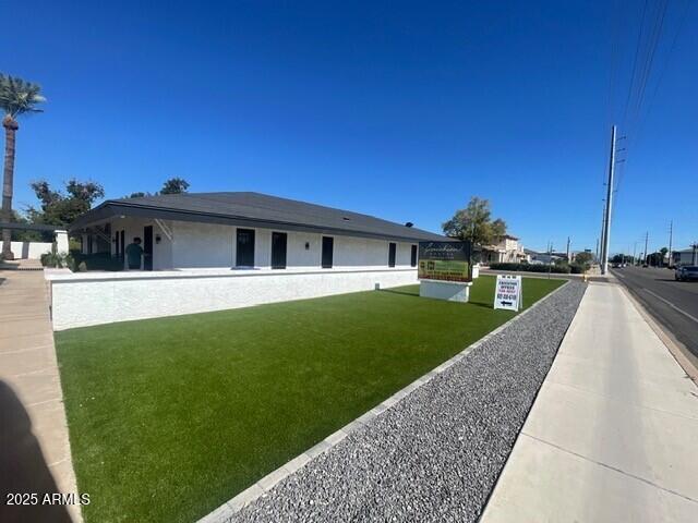 1010 E University Drive — photo