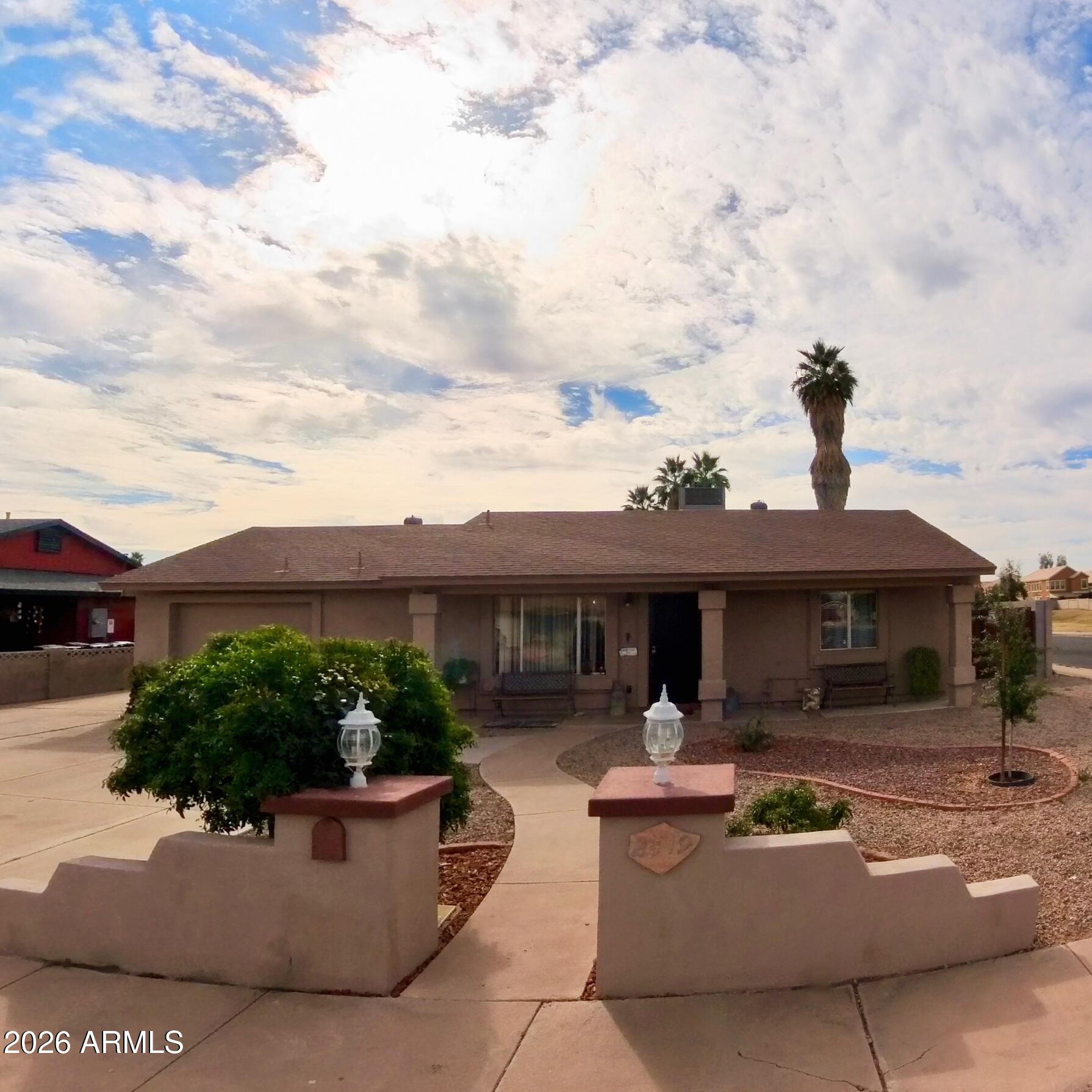 2419 E Billings Street — photo