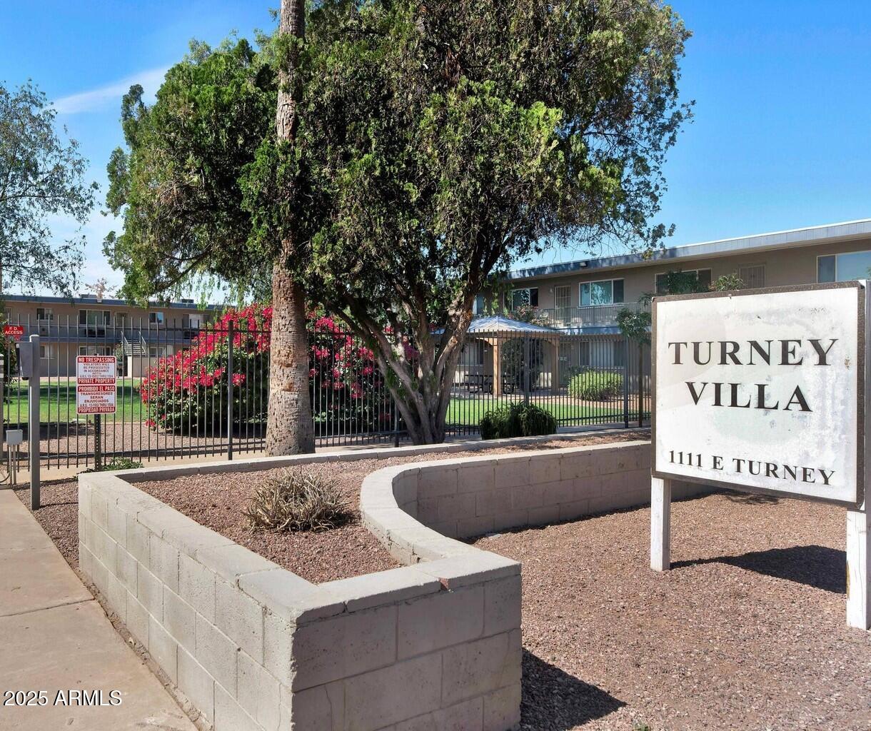 1111 E Turney Avenue 18 — photo