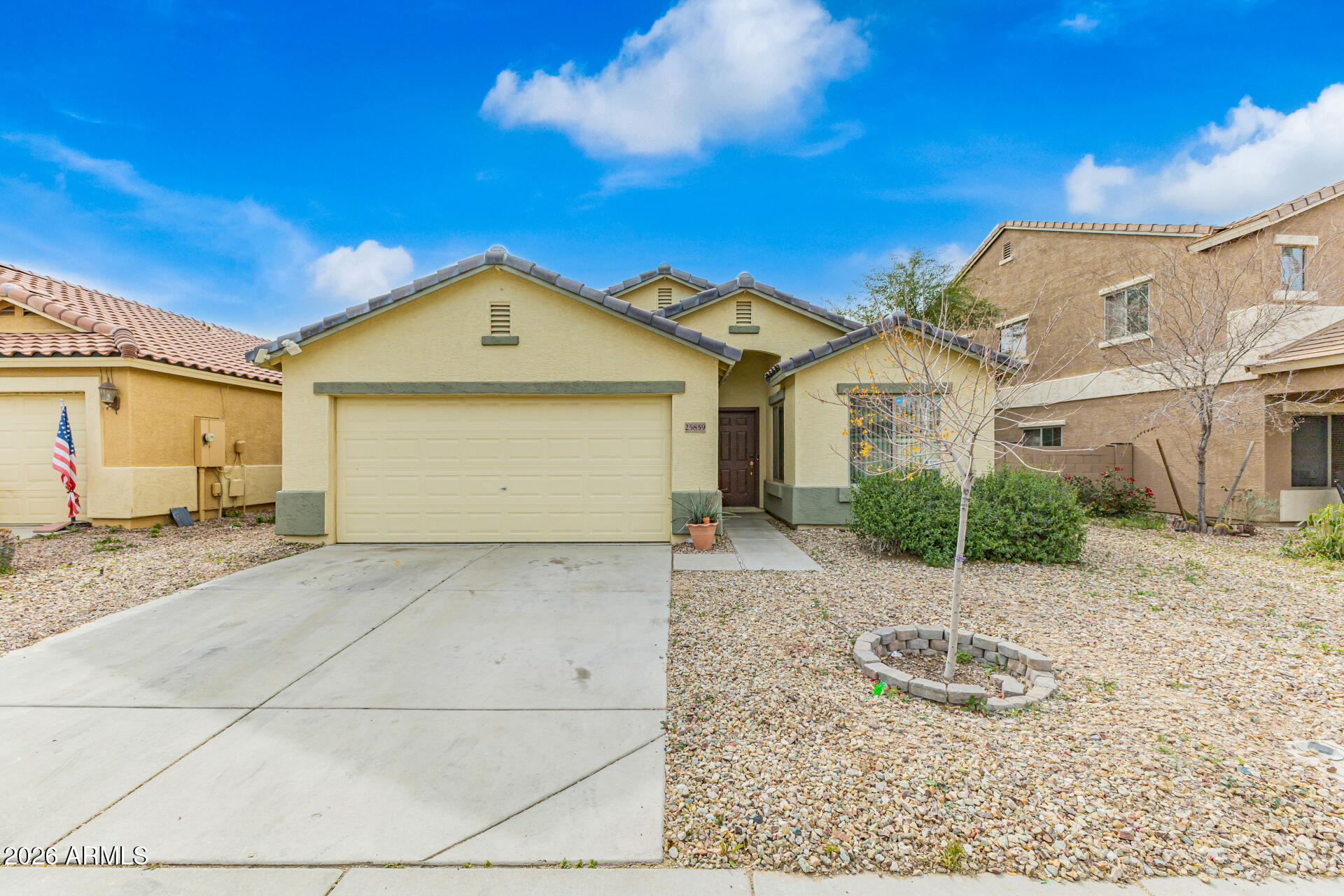 25859 W Victory Street — photo