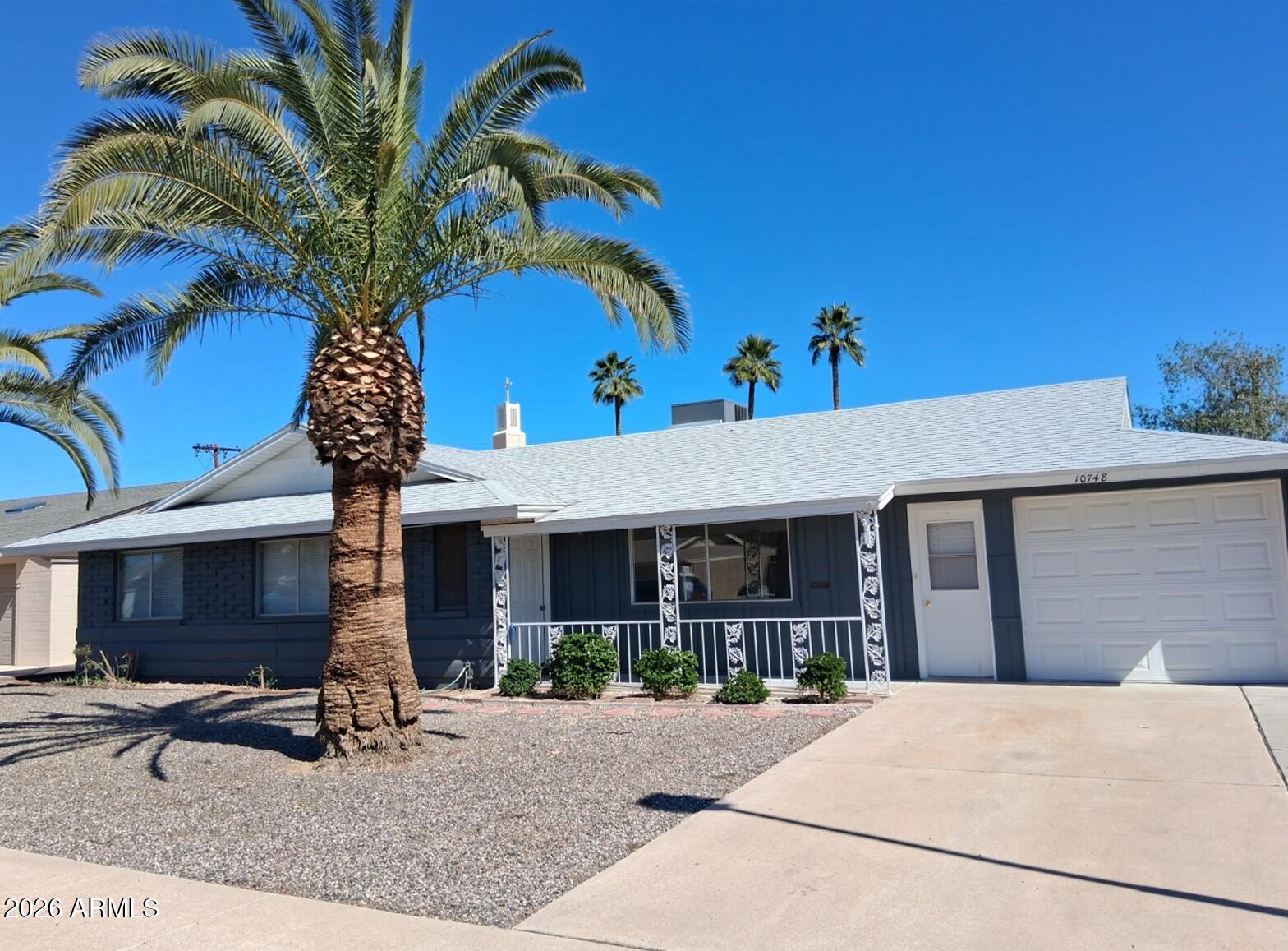 10748 W Hope Drive — photo
