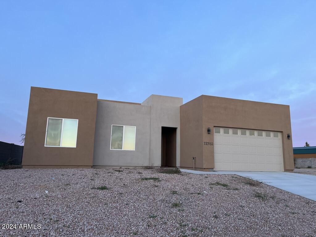 11702 W Delwood Drive — photo