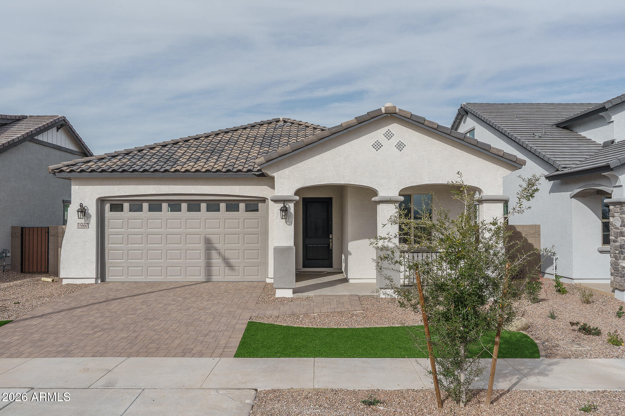 15660 W Voltaire Street — photo