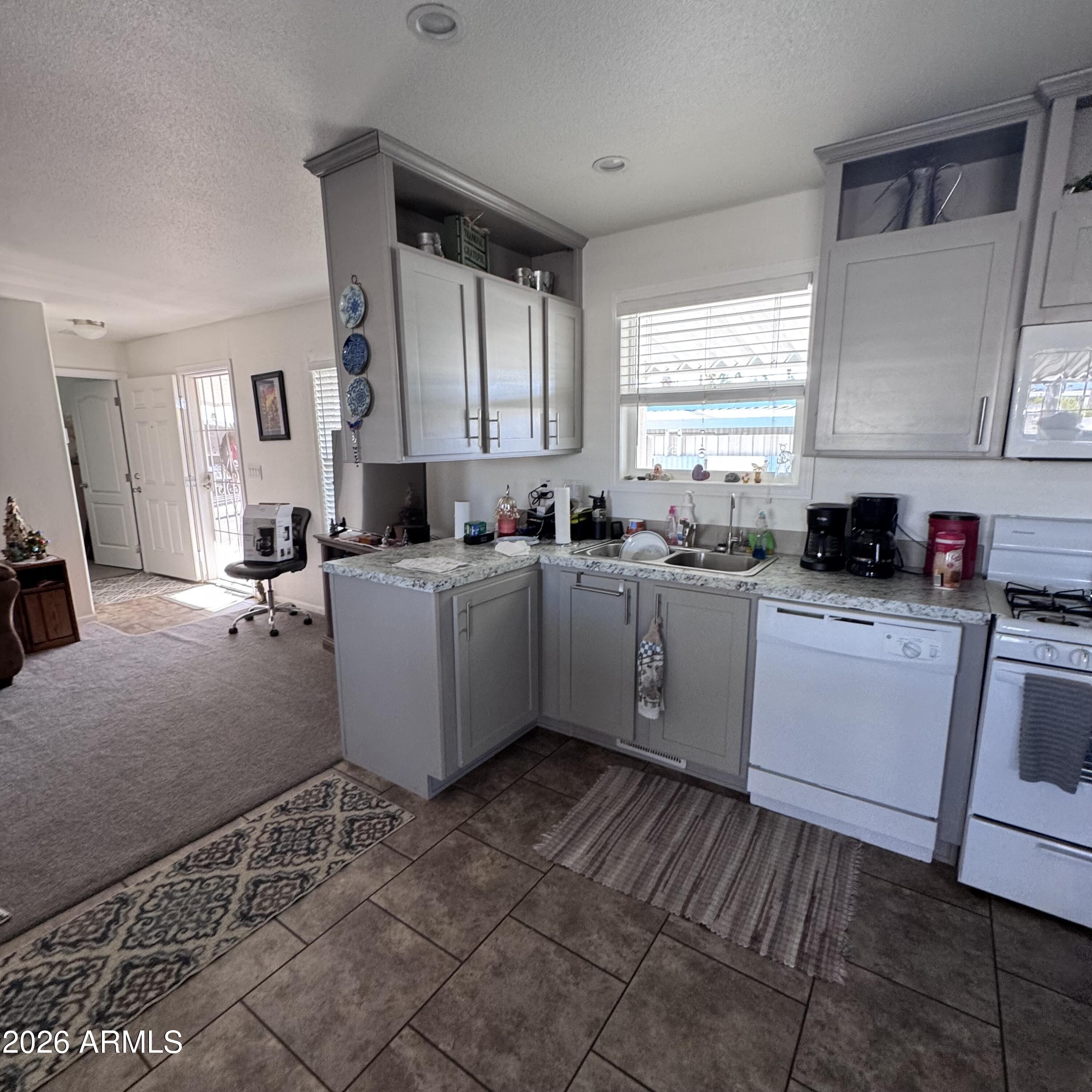 10540 E Apache Trail #15, Apache Junction, AZ 85120 — photo 3